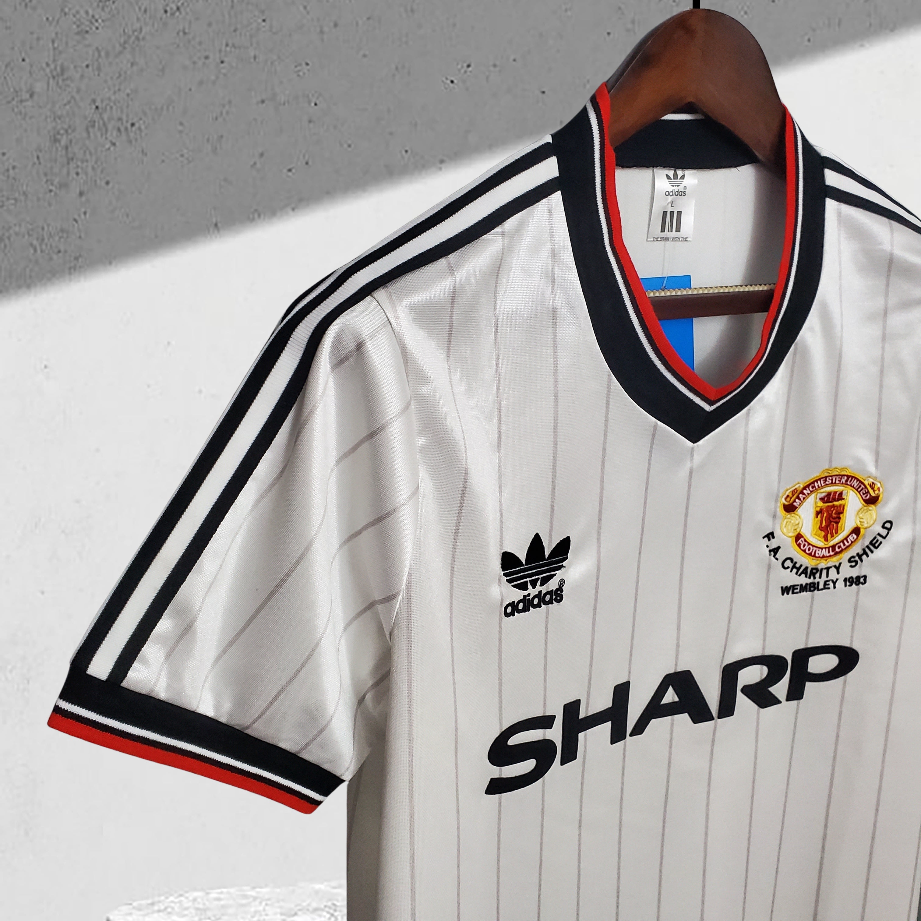 Manchester United 1983 FA Charity Shield-drakt