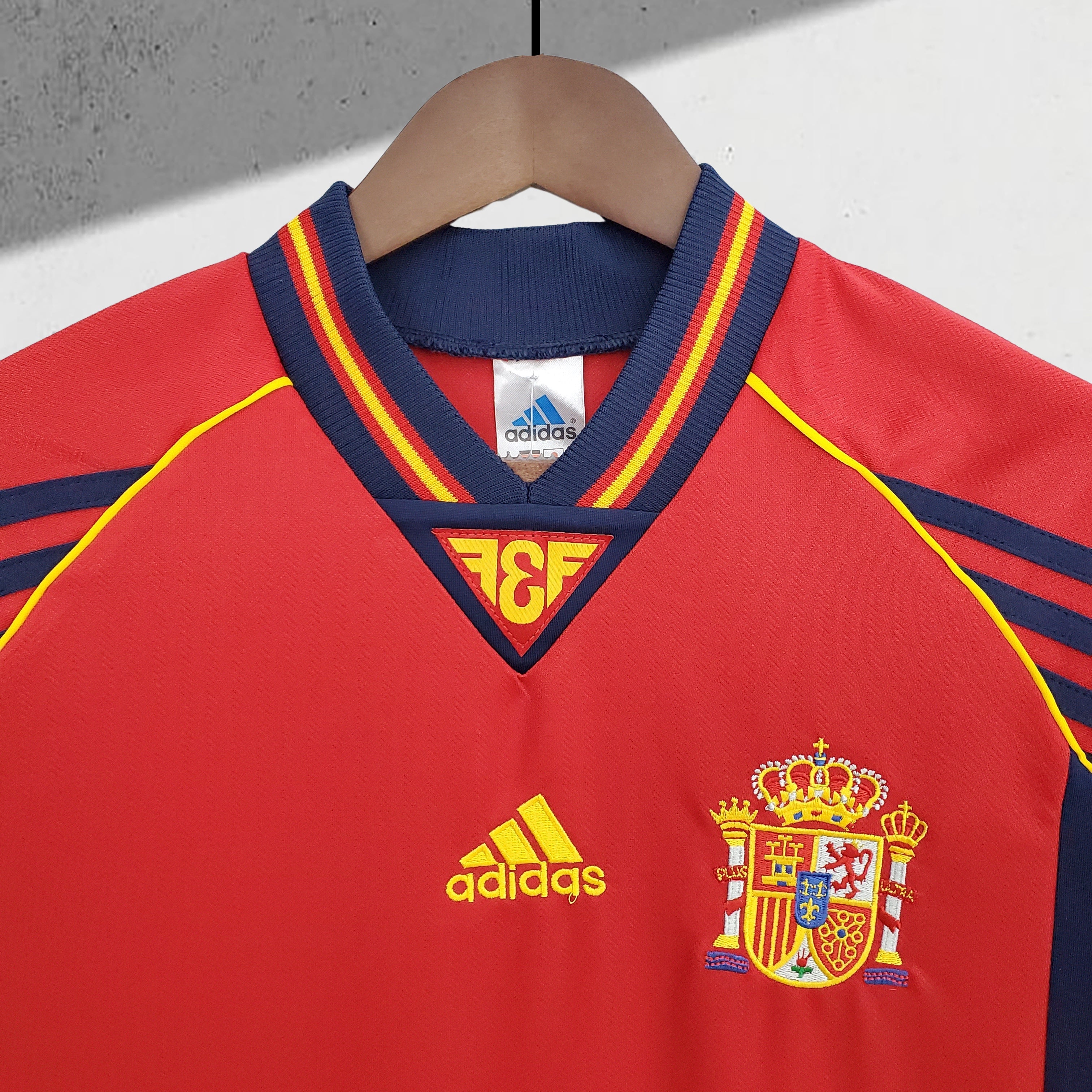 Spania 1998 VM Hjemmedrakt