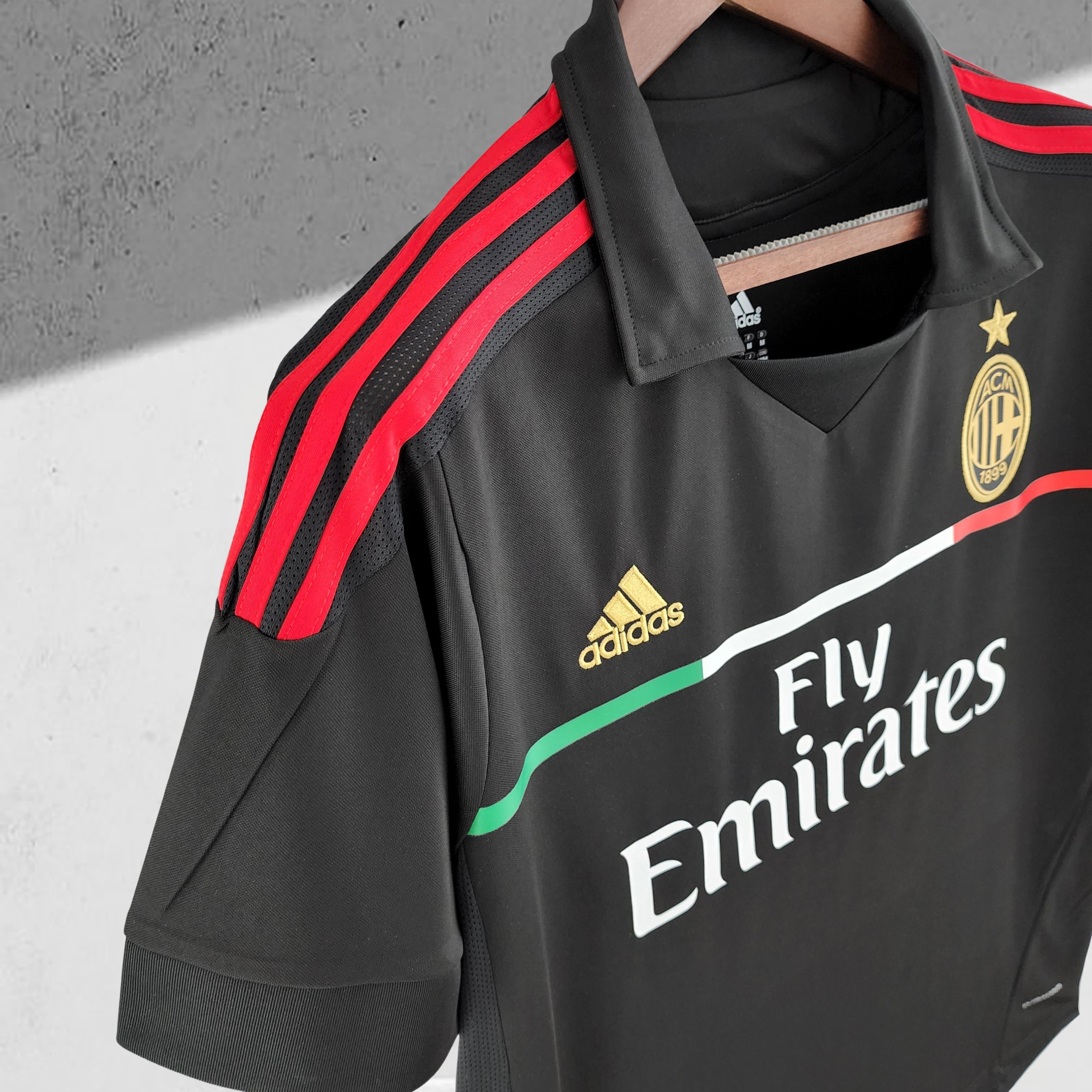 AC Milan 2011–2012 Tredjedrakt