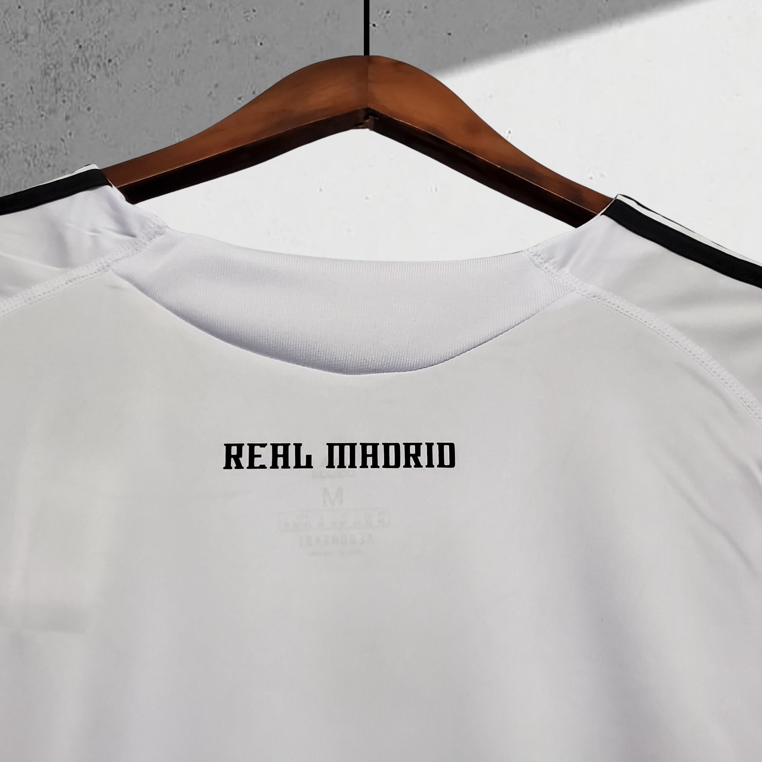 Real Madrid 2009–2010 Hjemmedrakt