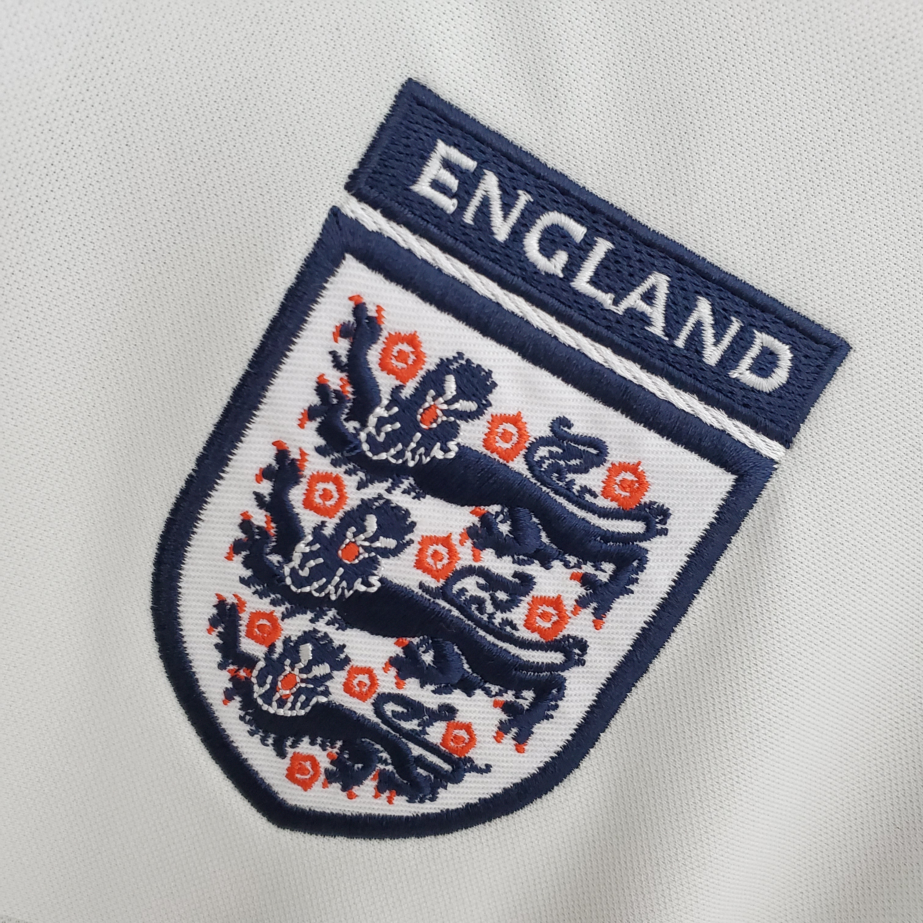 England 2000 Hjemmedrakt