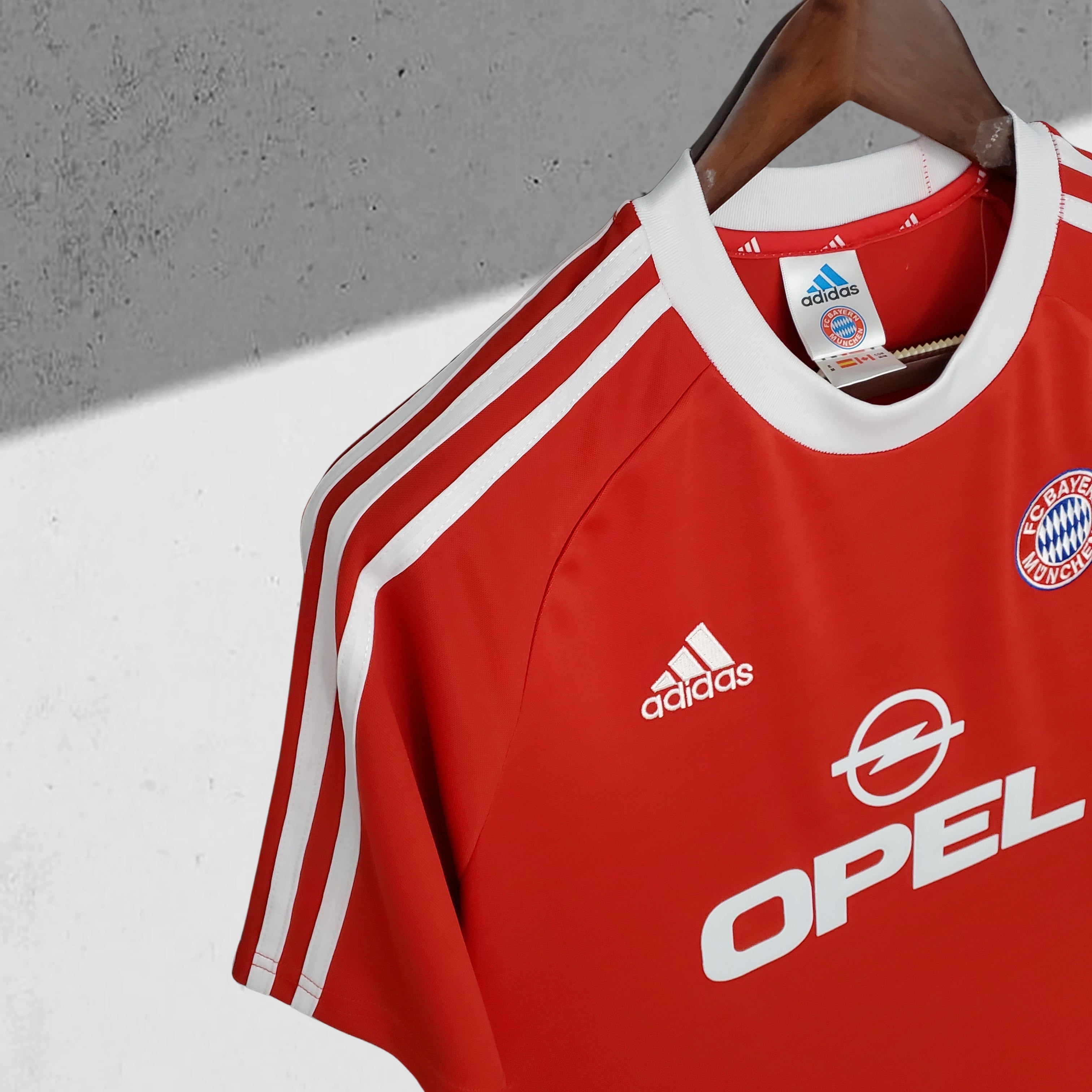 Bayern München 2000–2001 Hjemmedrakt