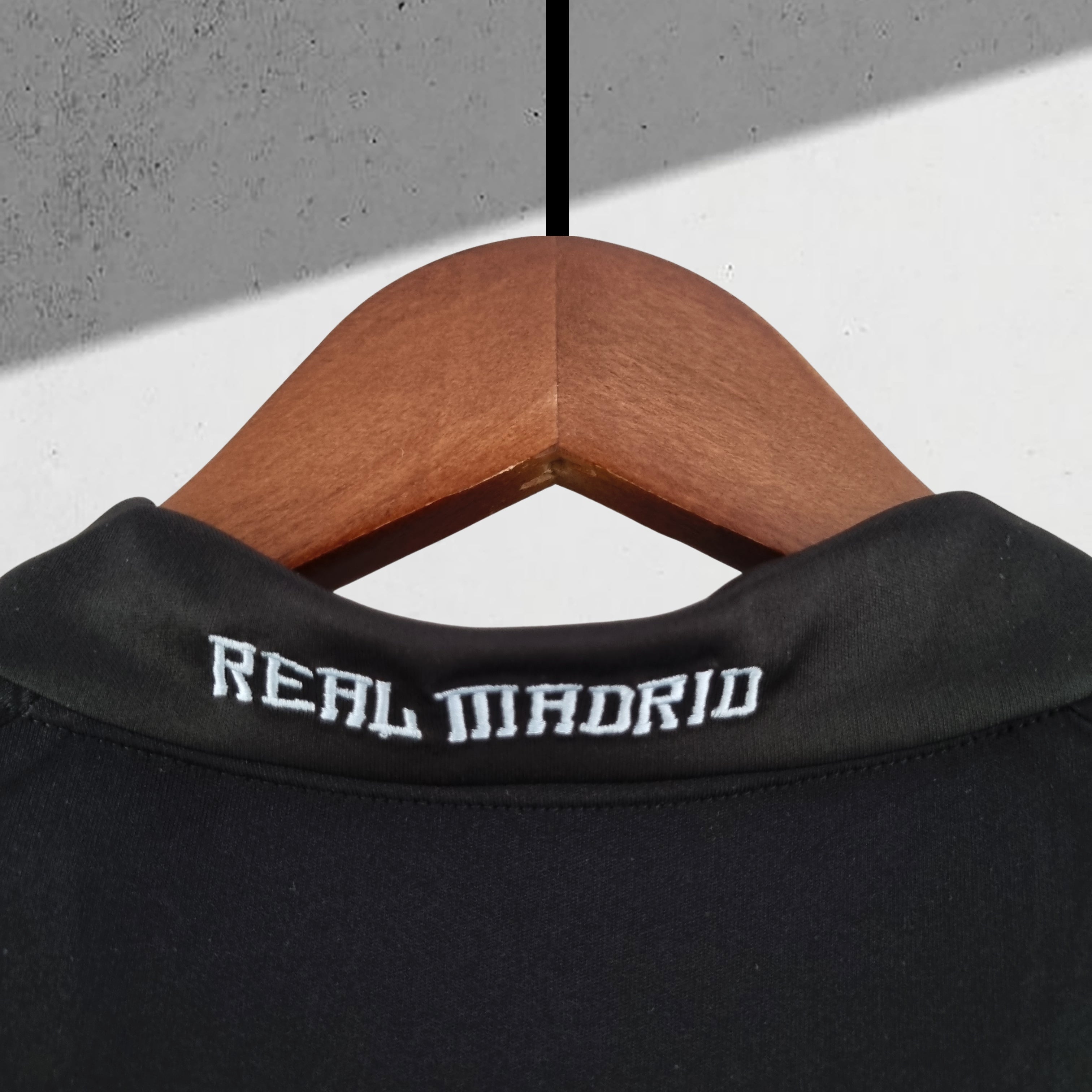 Real Madrid 2009–2010 Bortedrakt