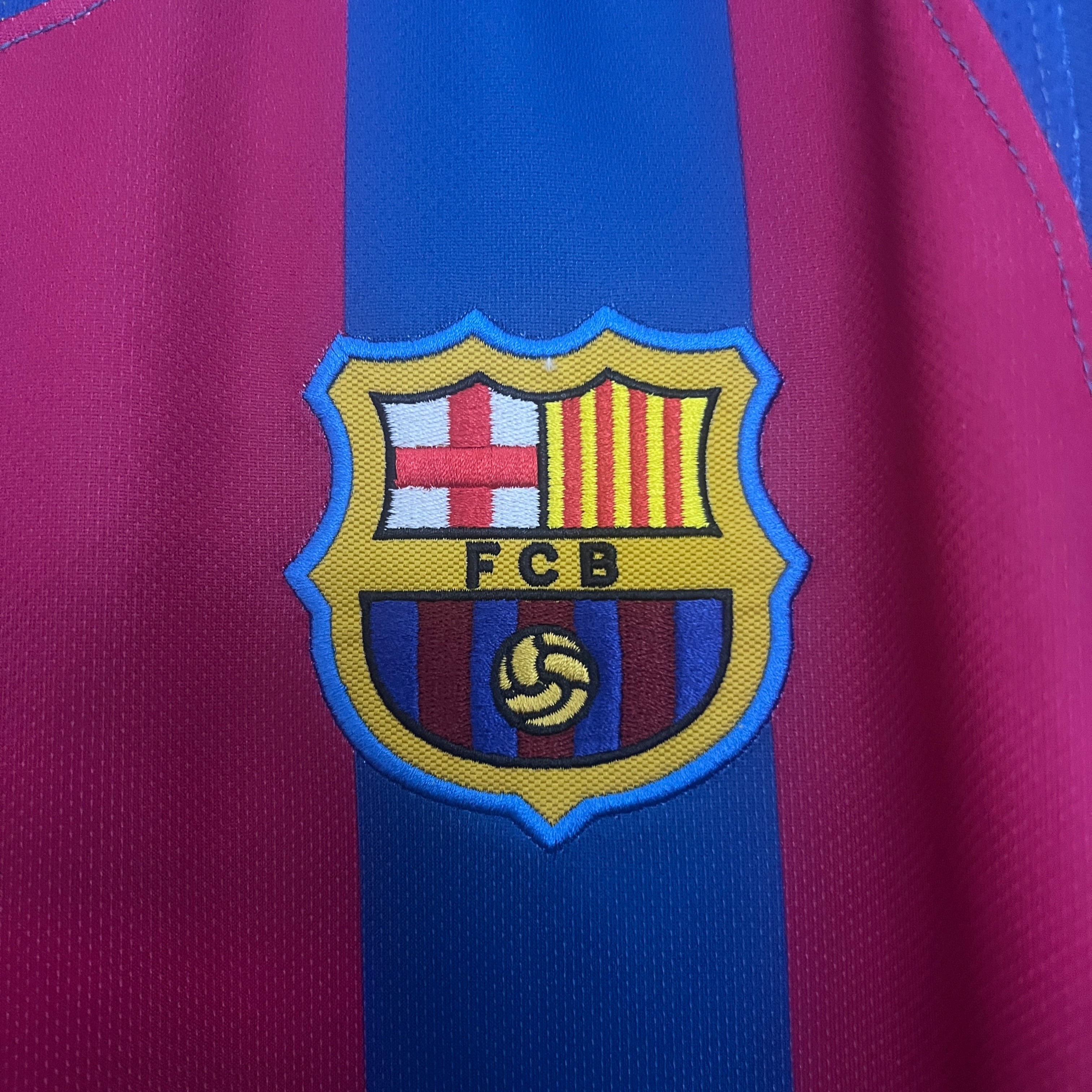 Barcelona 2005–2006 Hjemmedrakt