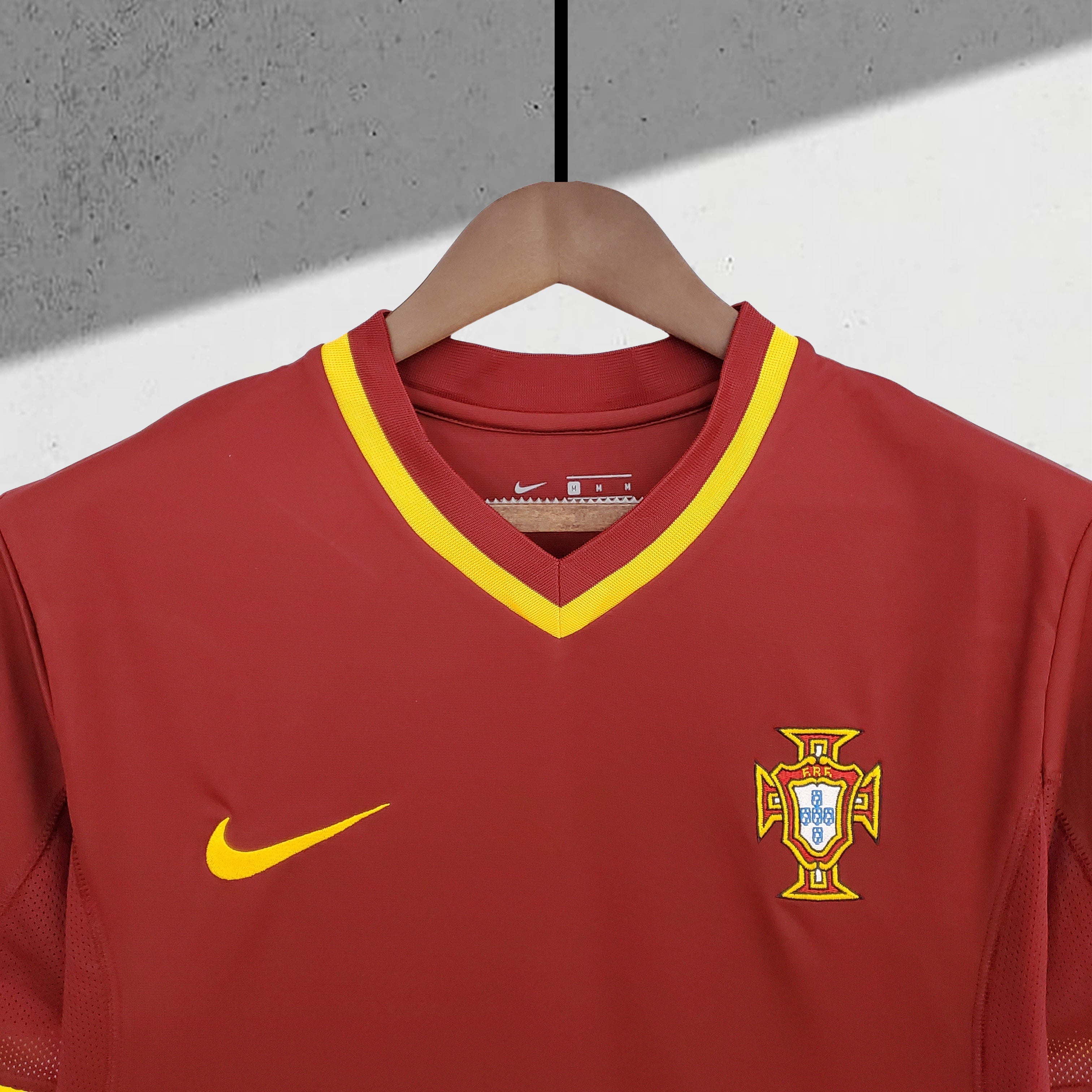 Portugals EM 2000 Hjemmedrakt