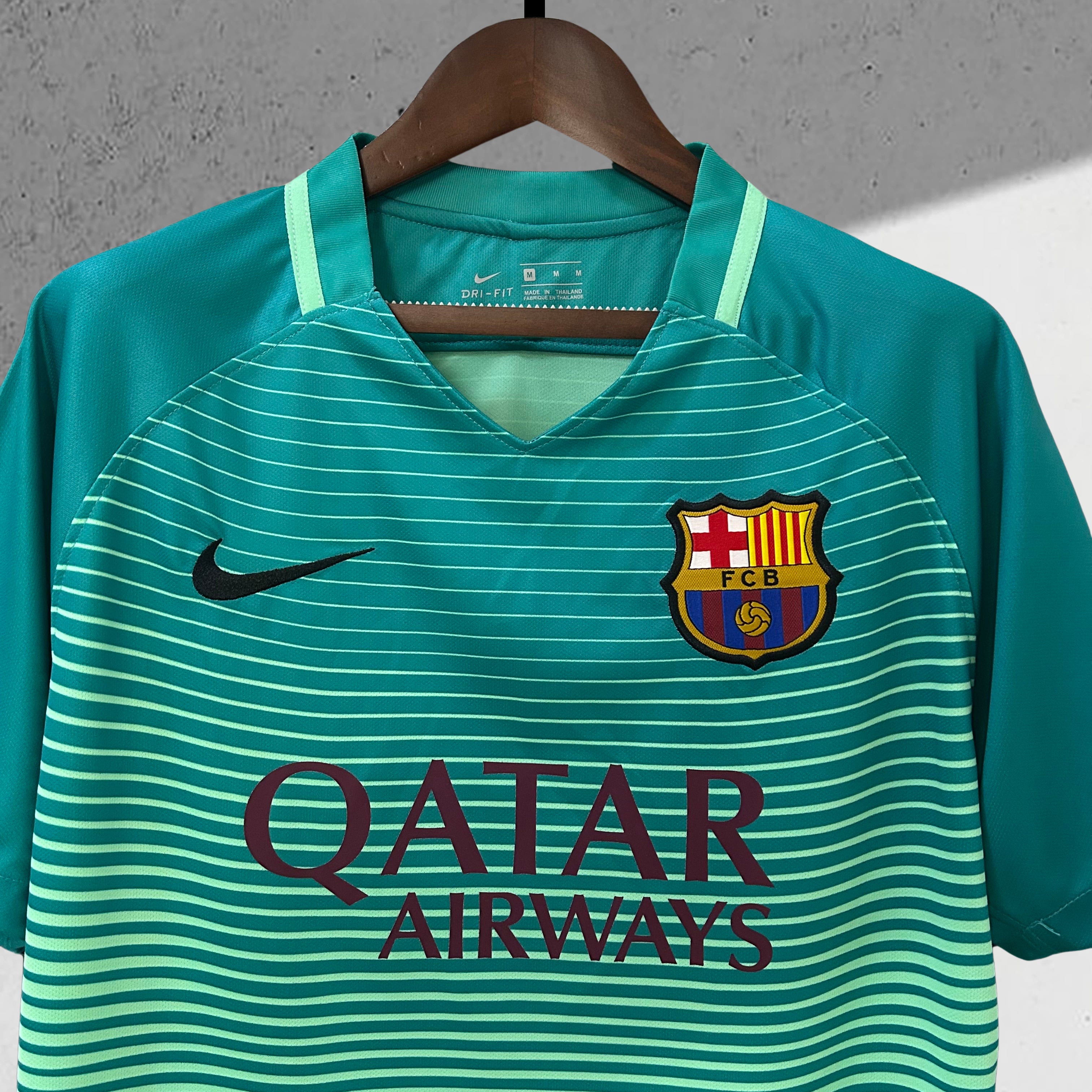 Barcelona 2016–2017 Tredjedrakt