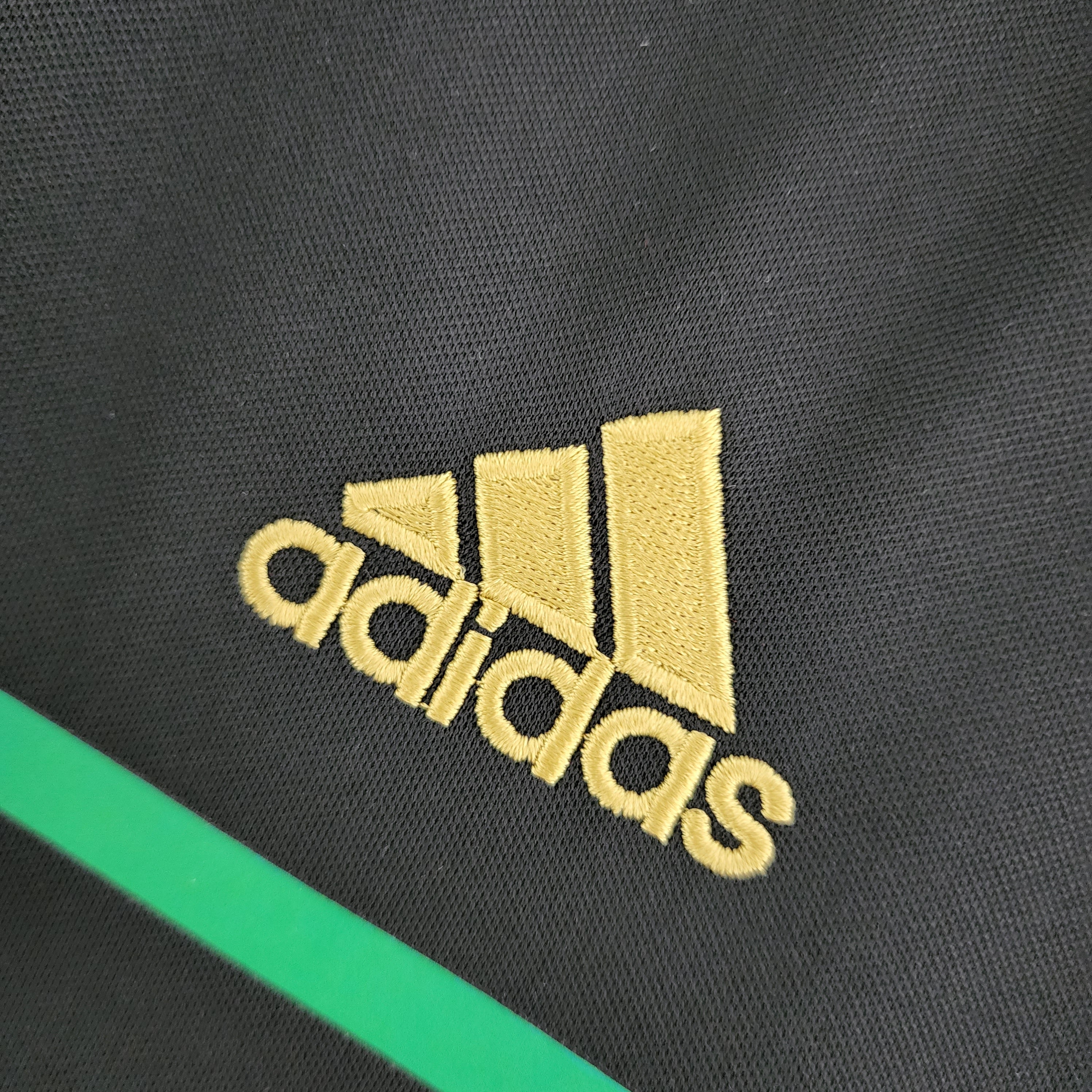 AC Milan 2011–2012 Tredjedrakt