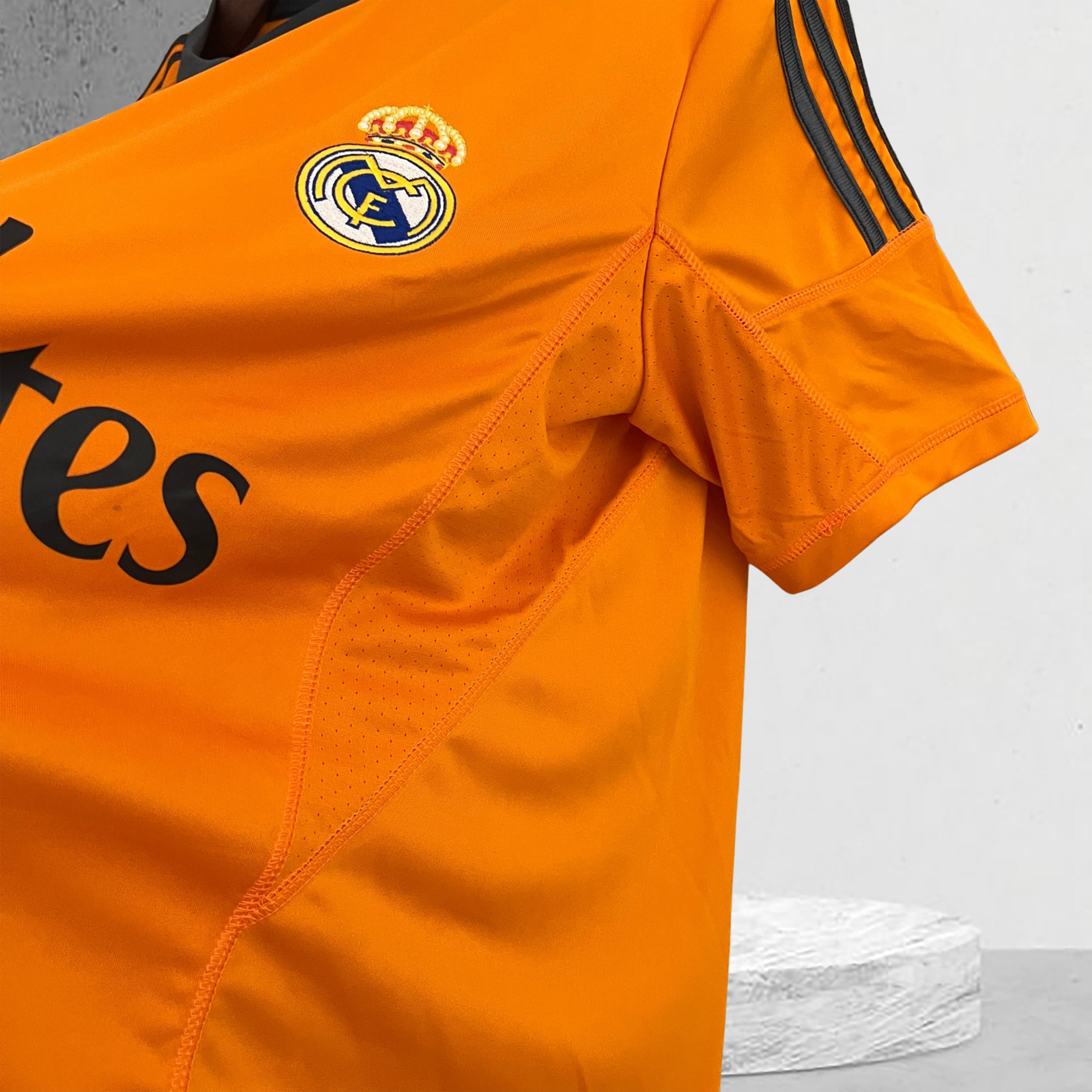 Real Madrid 2013–2014 Tredjedrakt