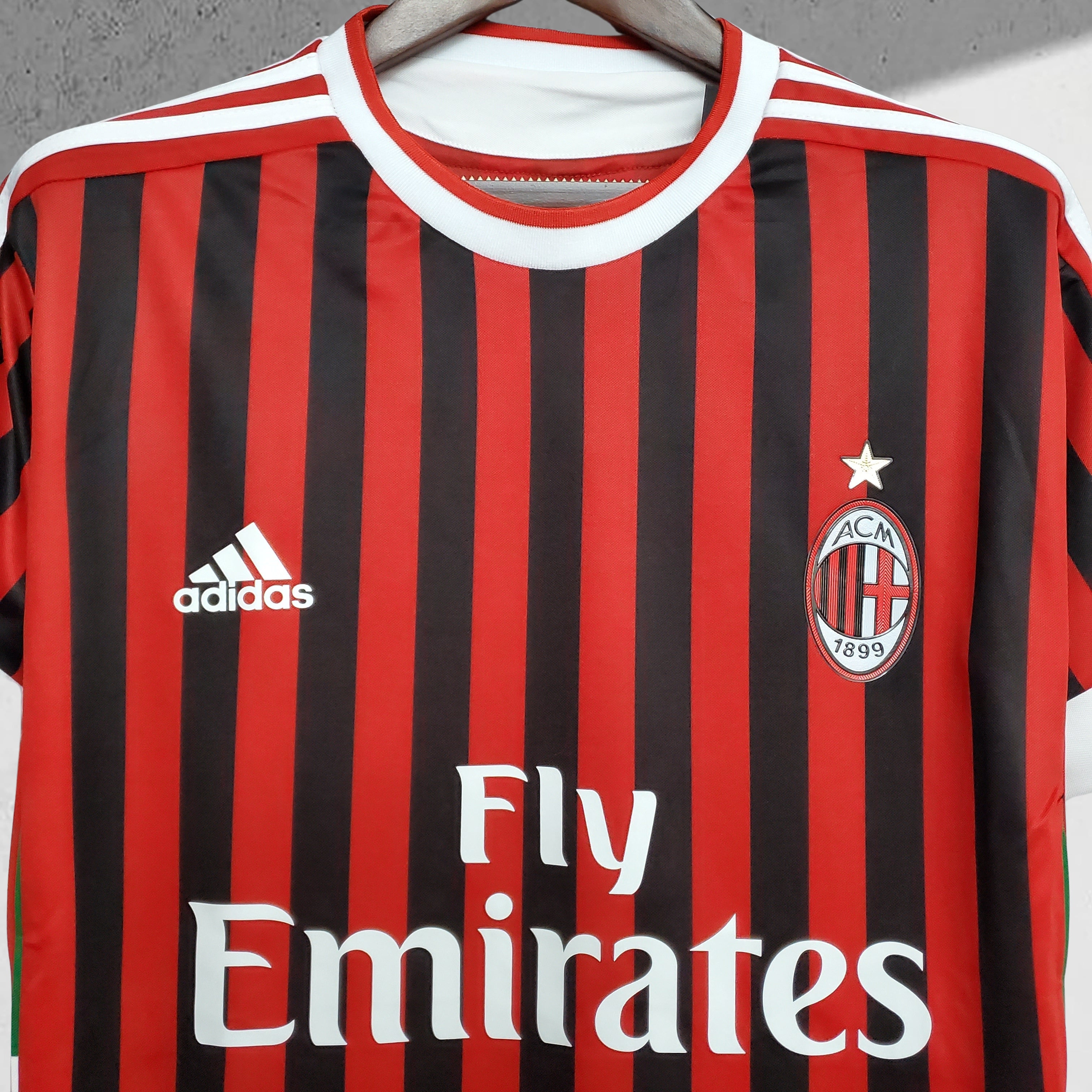 AC Milan 2011–2012 Hjemmedrakt
