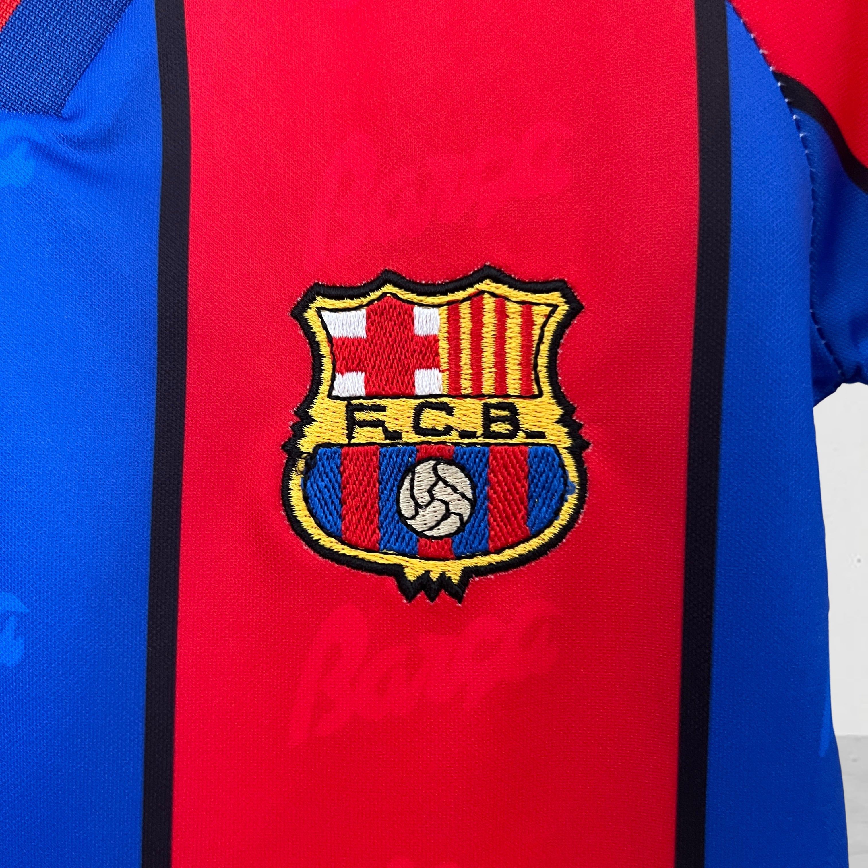 Barcelona 1996–1997 Hjemmedrakt Mini-Kit Barn