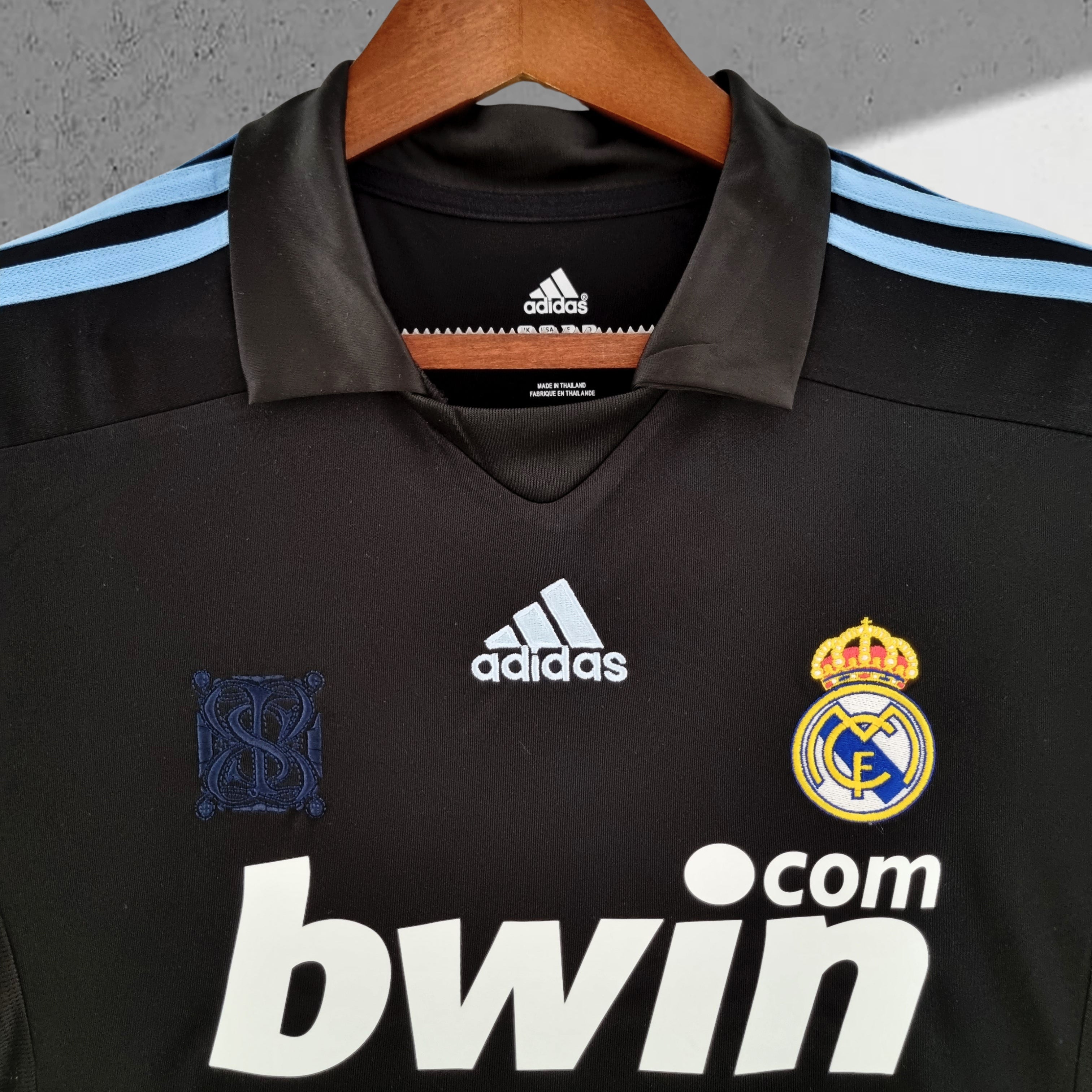 Real Madrid 2009–2010 Bortedrakt