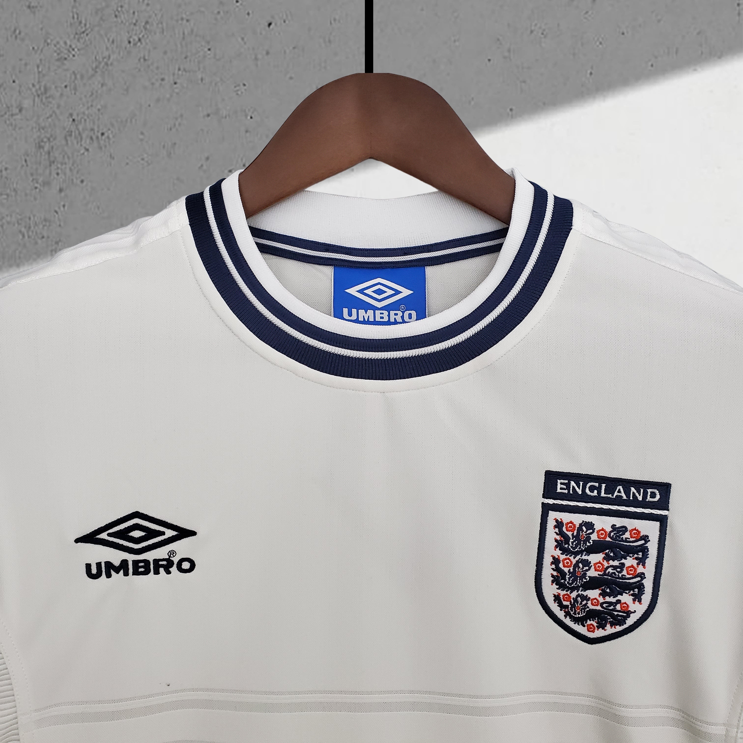 England 2000 Hjemmedrakt