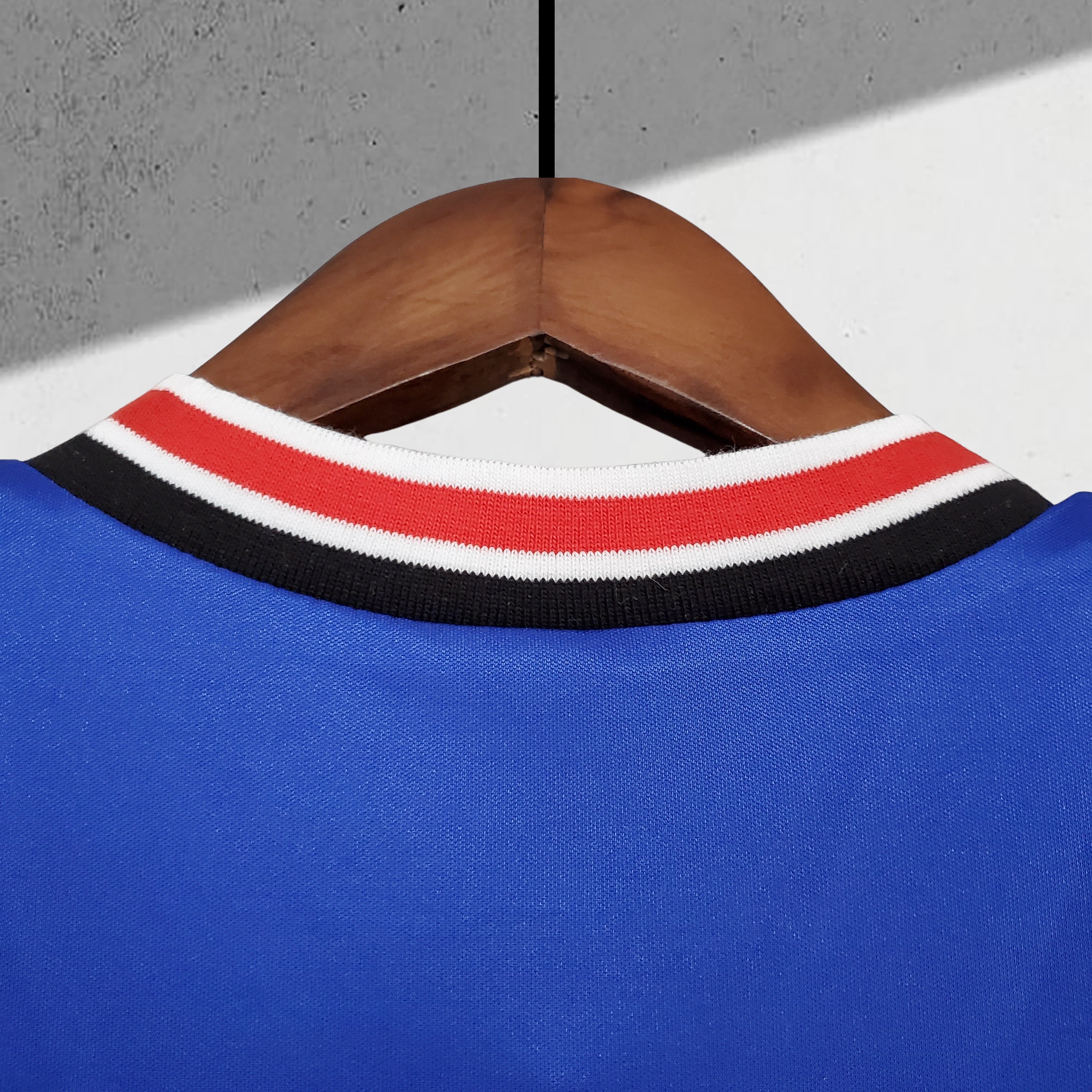Manchester United 1985–1986 Bortedrakt