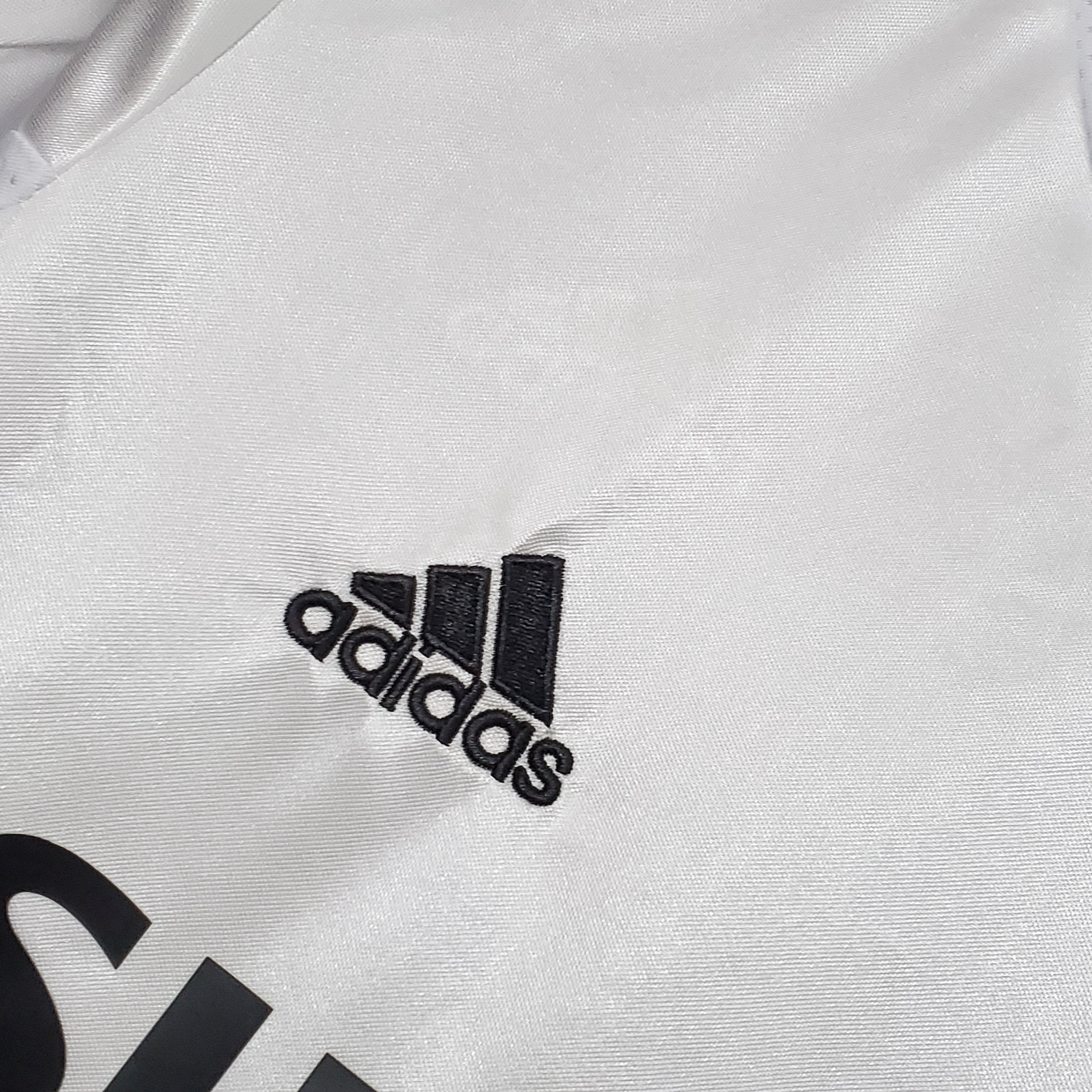 Real Madrid 2004–2005 Hjemmedrakt