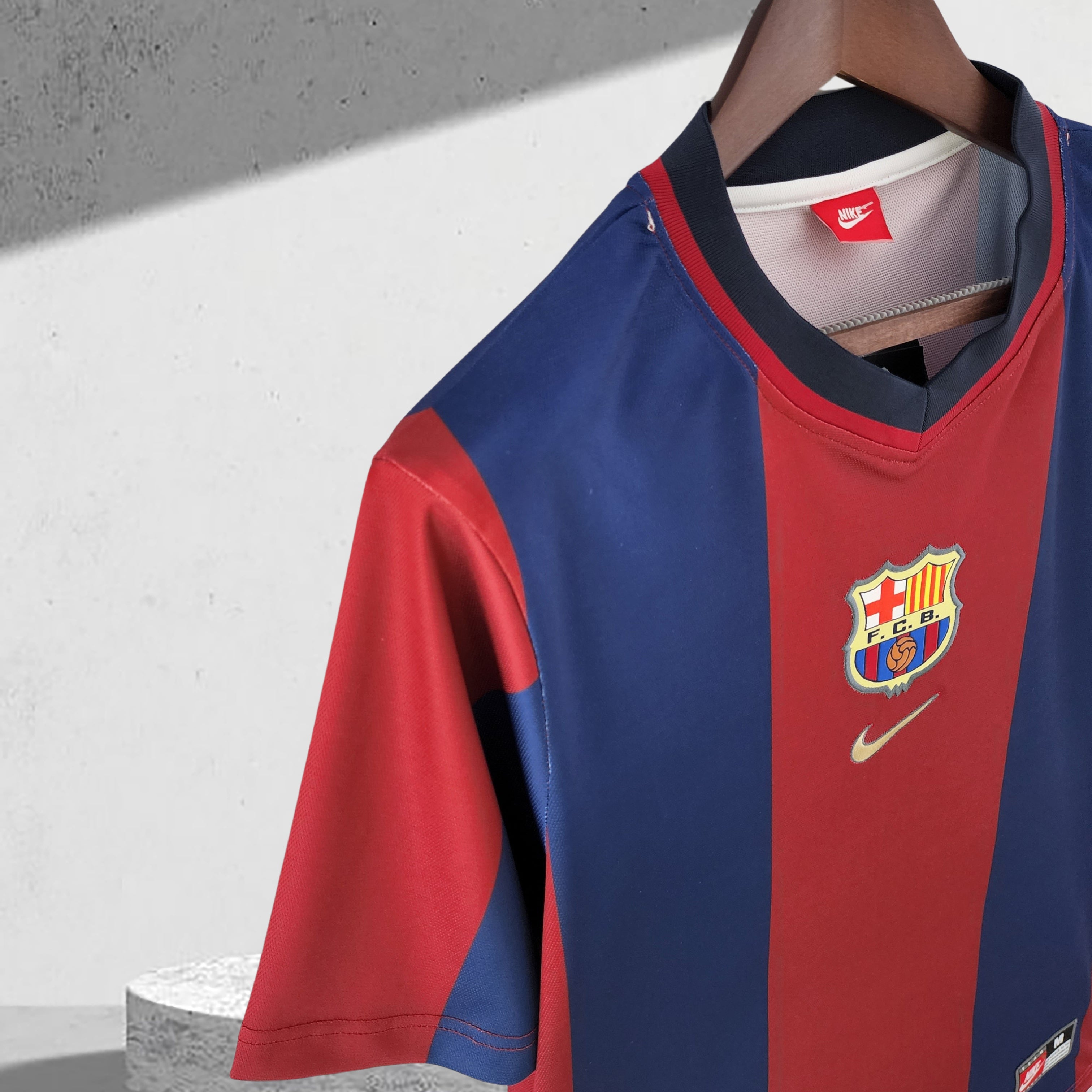 Barcelona 1998–1999 Hjemmedrakt
