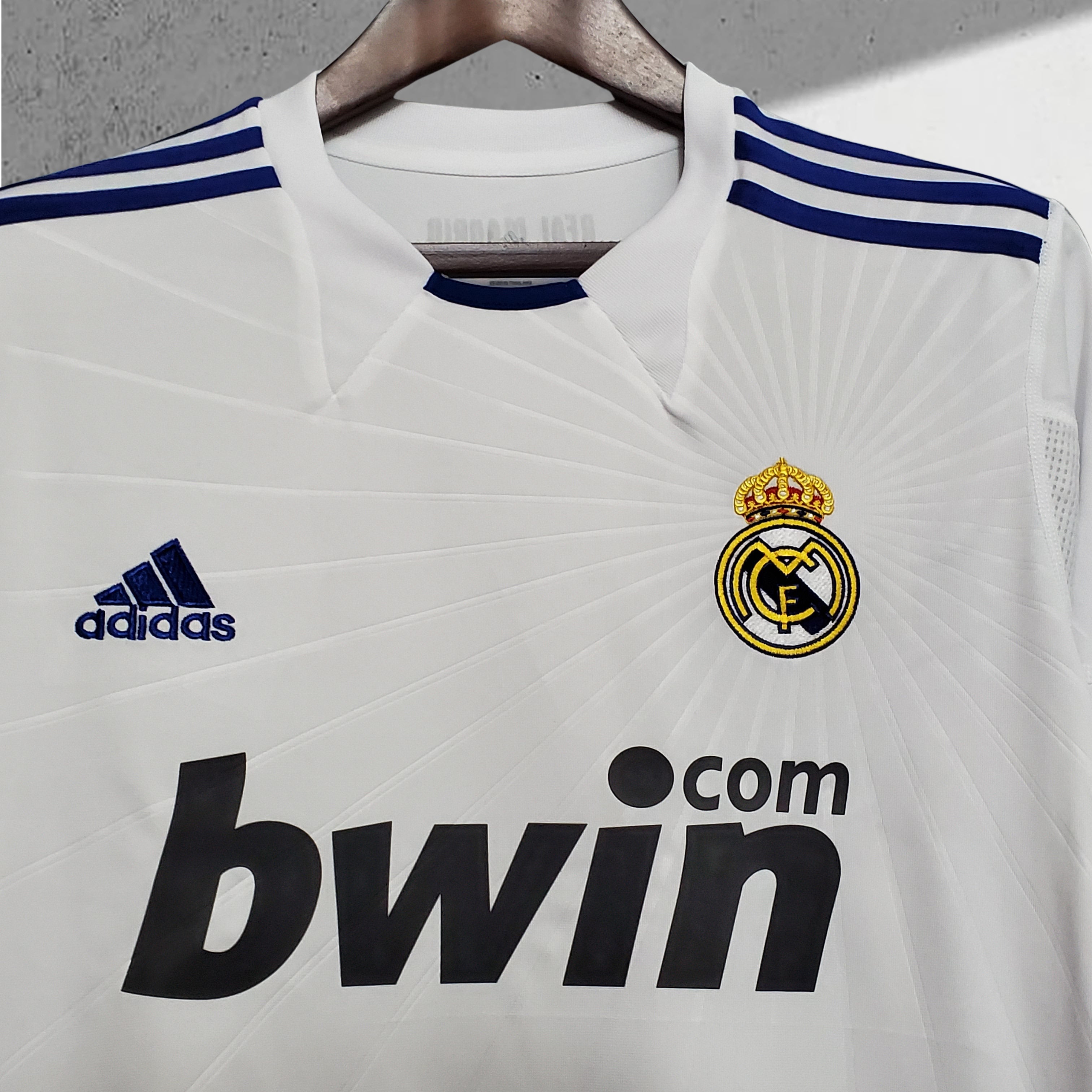 Real Madrid 2010–2011 Hjemmedrakt Langermet