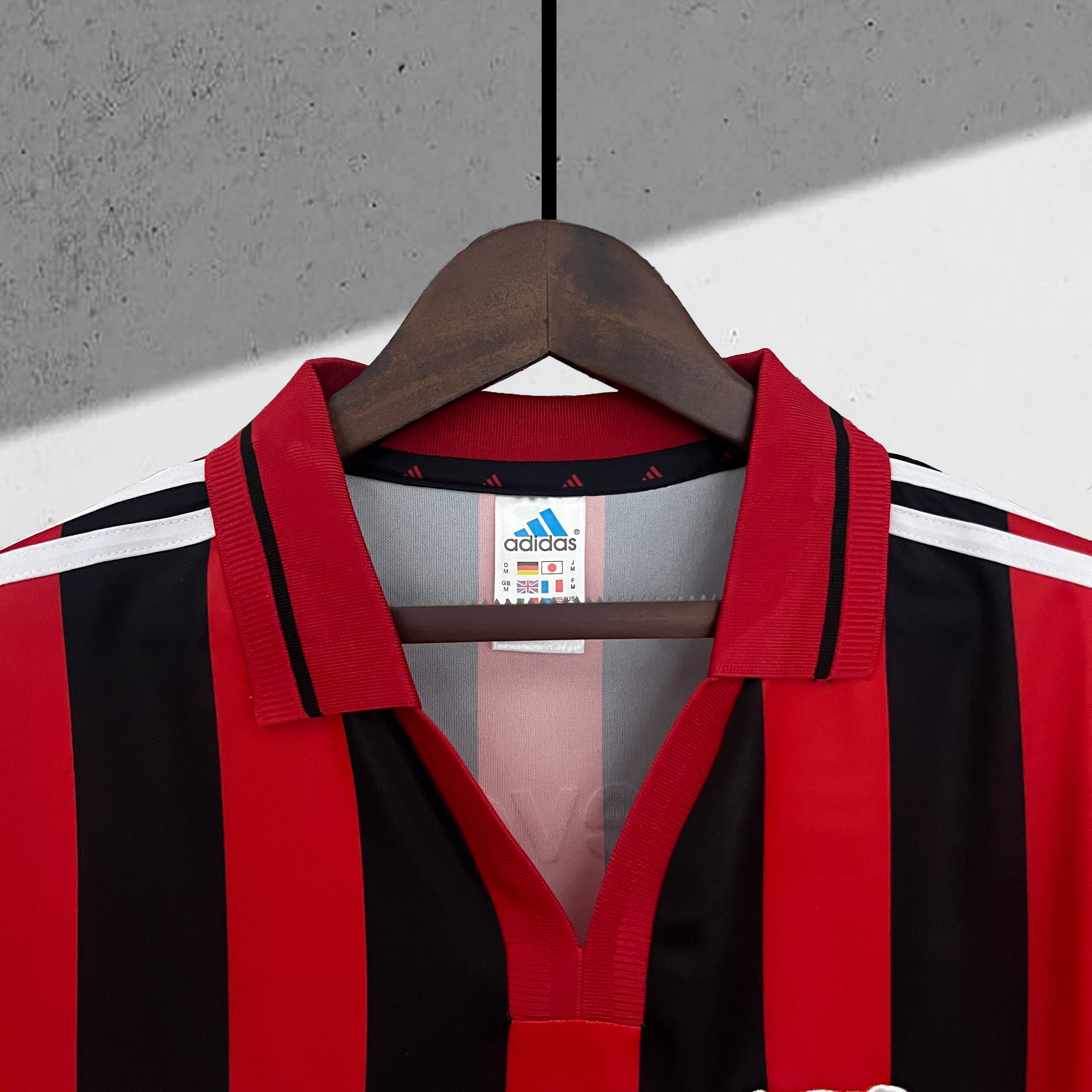 Bayer 04 Leverkusen 2001–2002 Hjemmedrakt