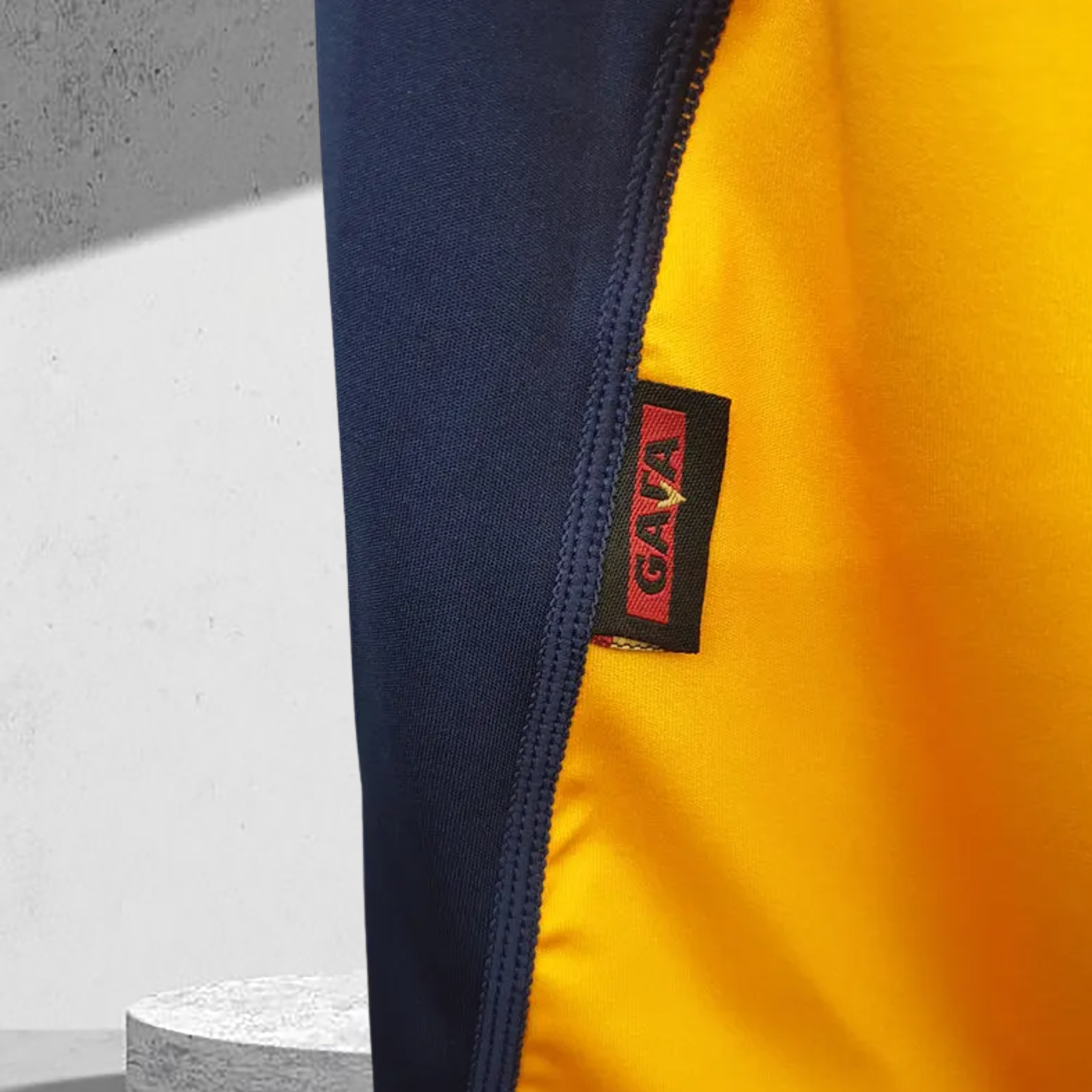 AS Roma 2000–2001 Hjemmedrakt