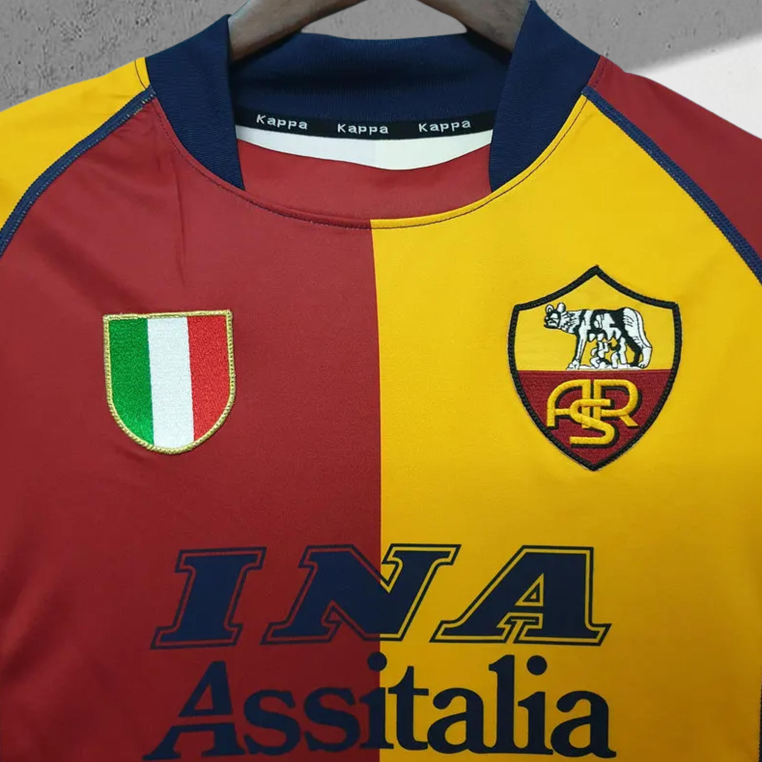 AS Roma 2000–2001 Hjemmedrakt