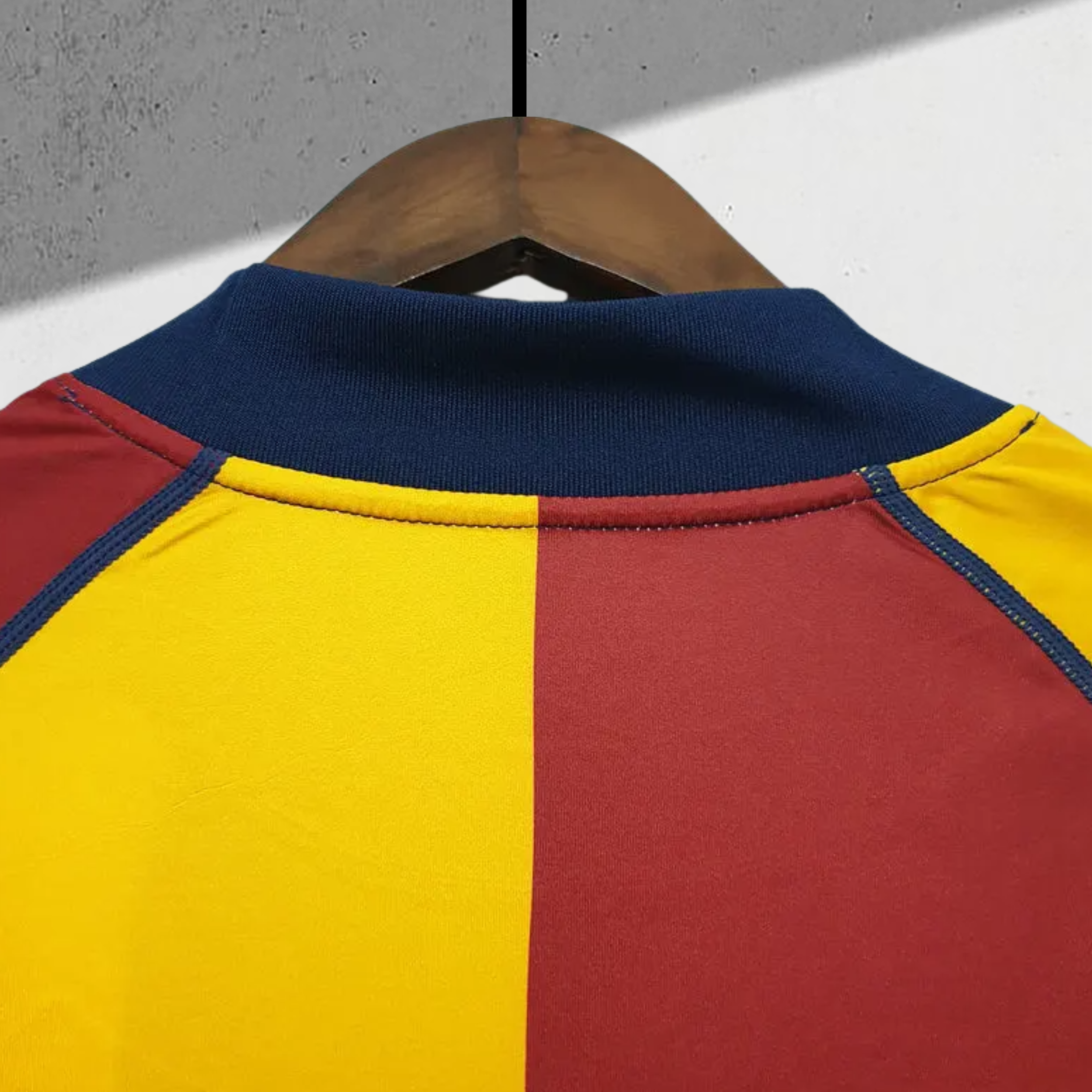 AS Roma 2000–2001 Hjemmedrakt