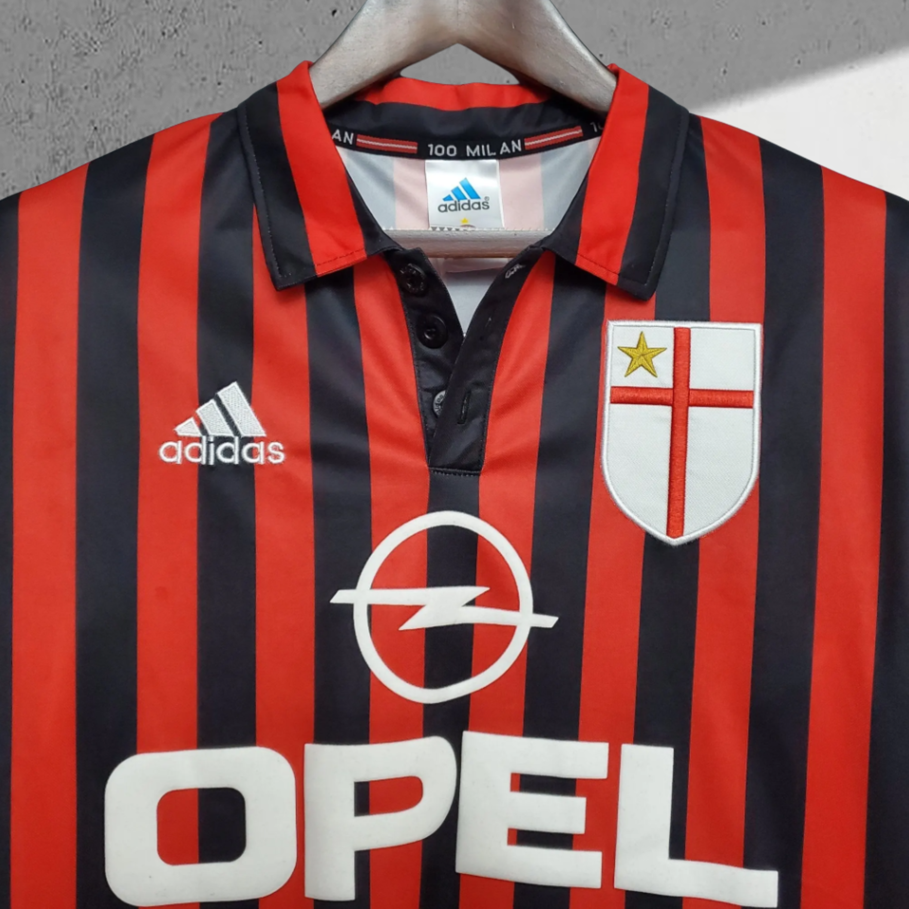 AC Milan 1999–2000 Hjemmedrakt