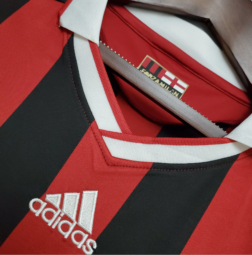 AC Milan 2009–2010 Hjemmedrakt