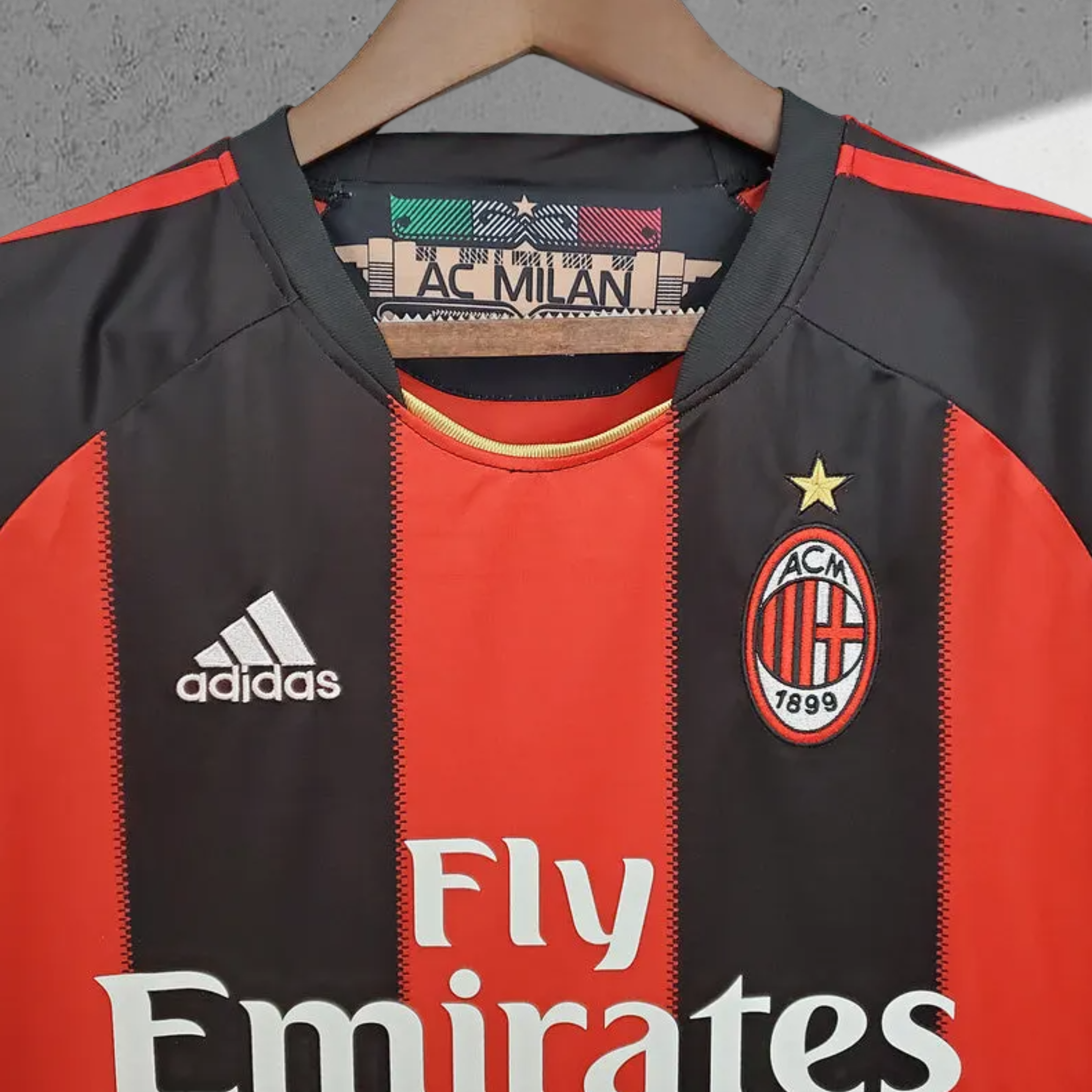 AC Milan 2010–2011 Hjemmedrakt