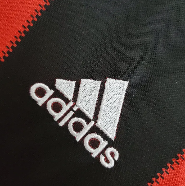 AC Milan 2010–2011 Hjemmedrakt