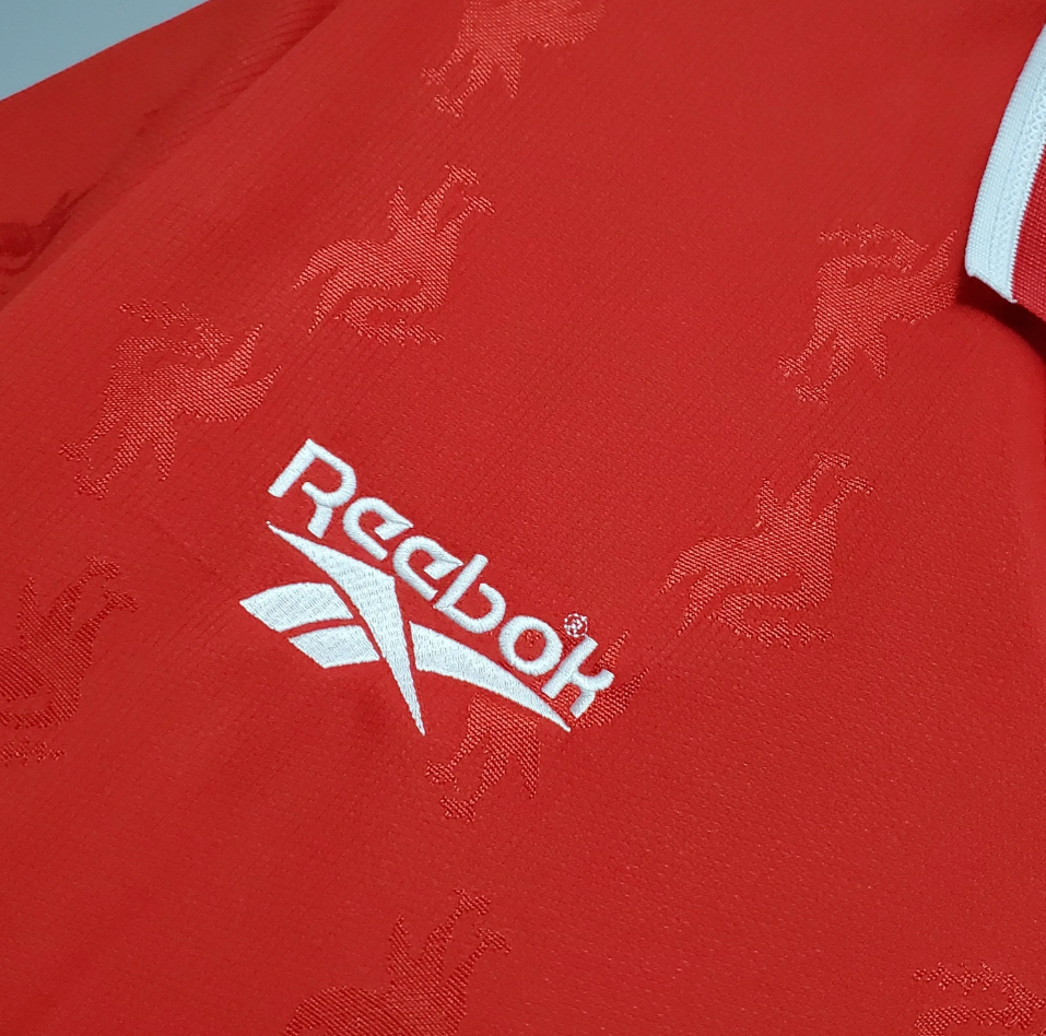 Liverpool 1996–1997 Hjemmedrakt