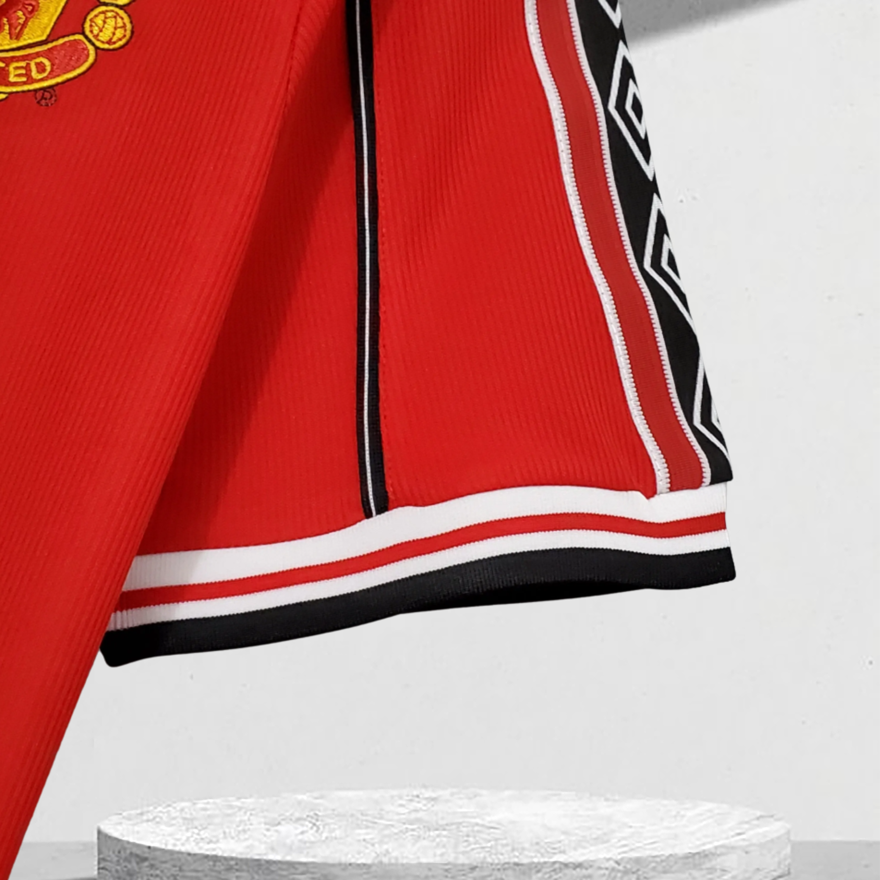 Manchester United 1998–1999 Hjemmedrakt