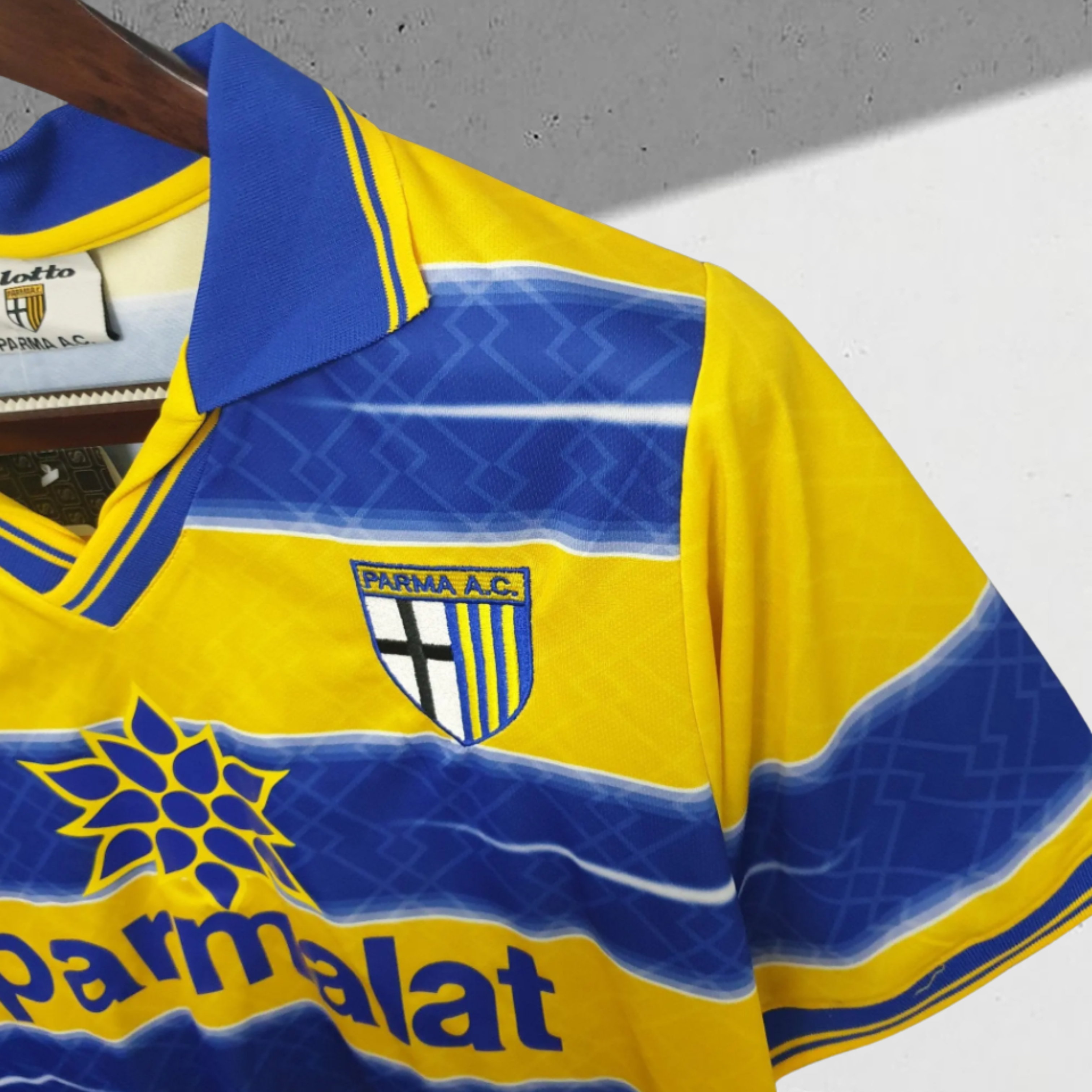 Parma 1998–1999 Hjemmedrakt