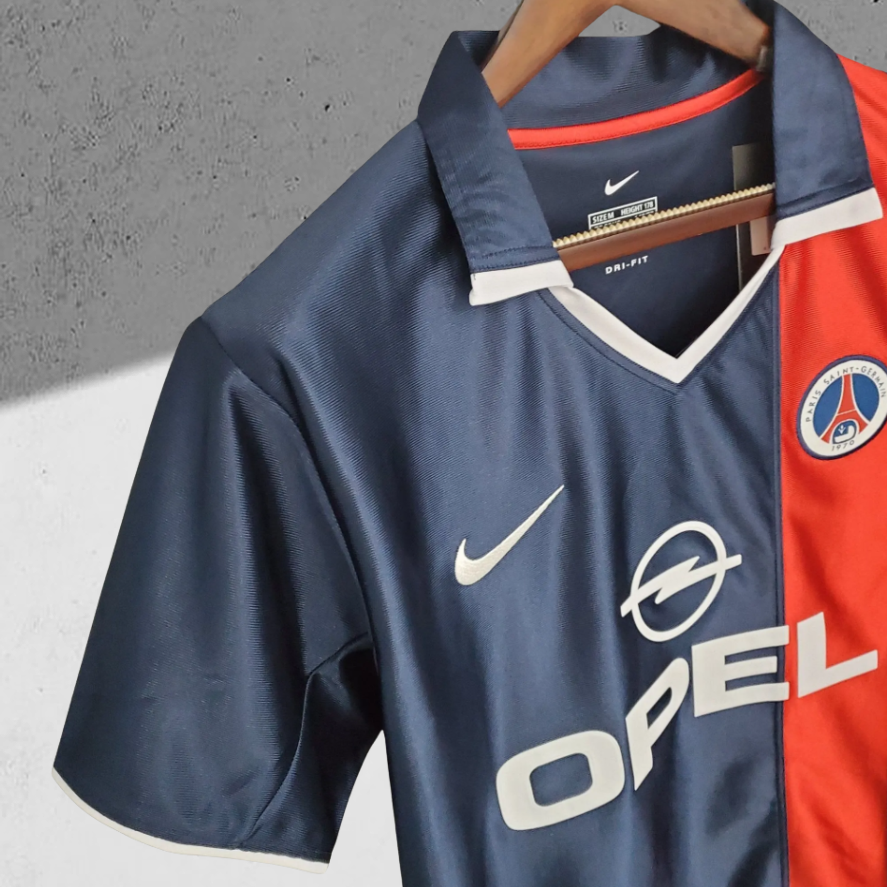Paris Saint-Germain 2001–2002 Hjemmedrakt