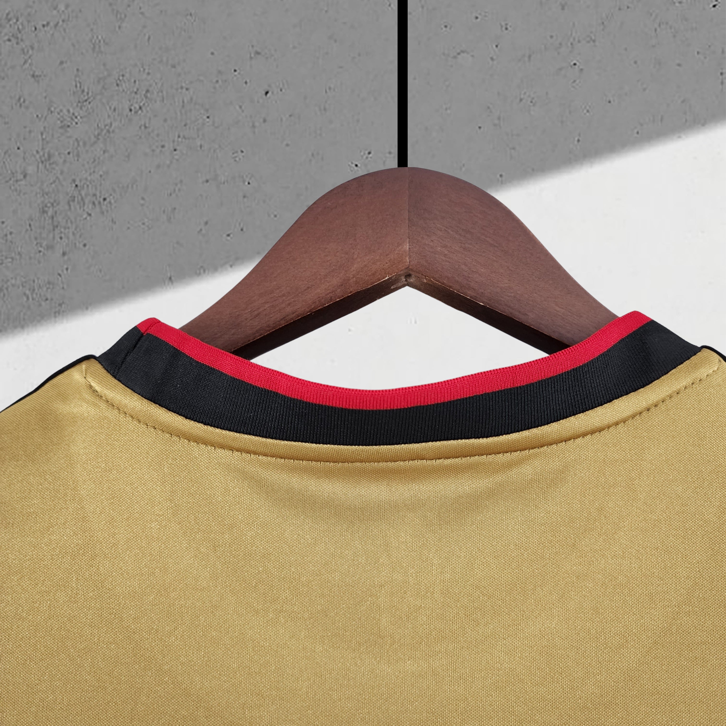 AC Milan 2013–2014 Tredjedrakt