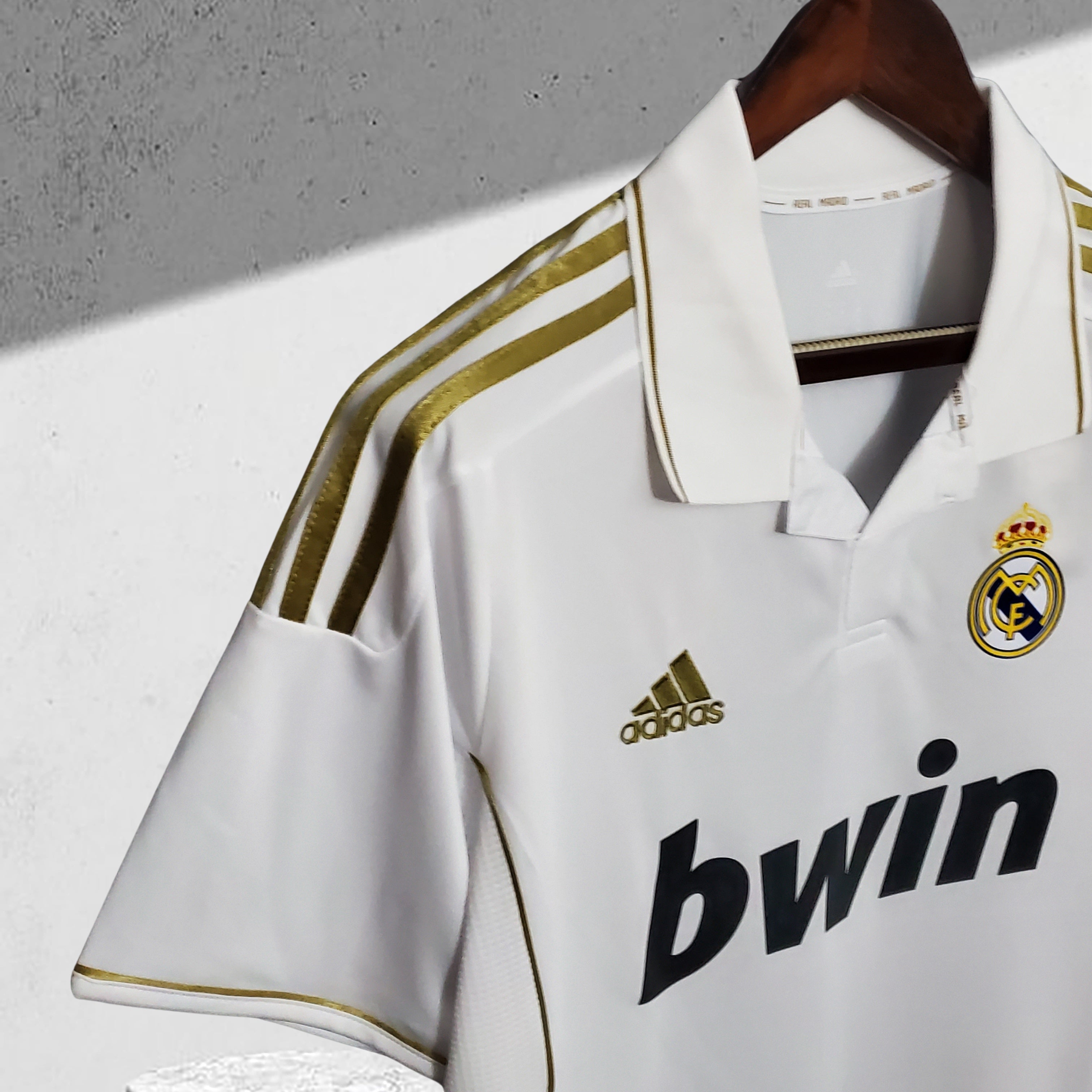 Real Madrid 2011–2012 Hjemmedrakt