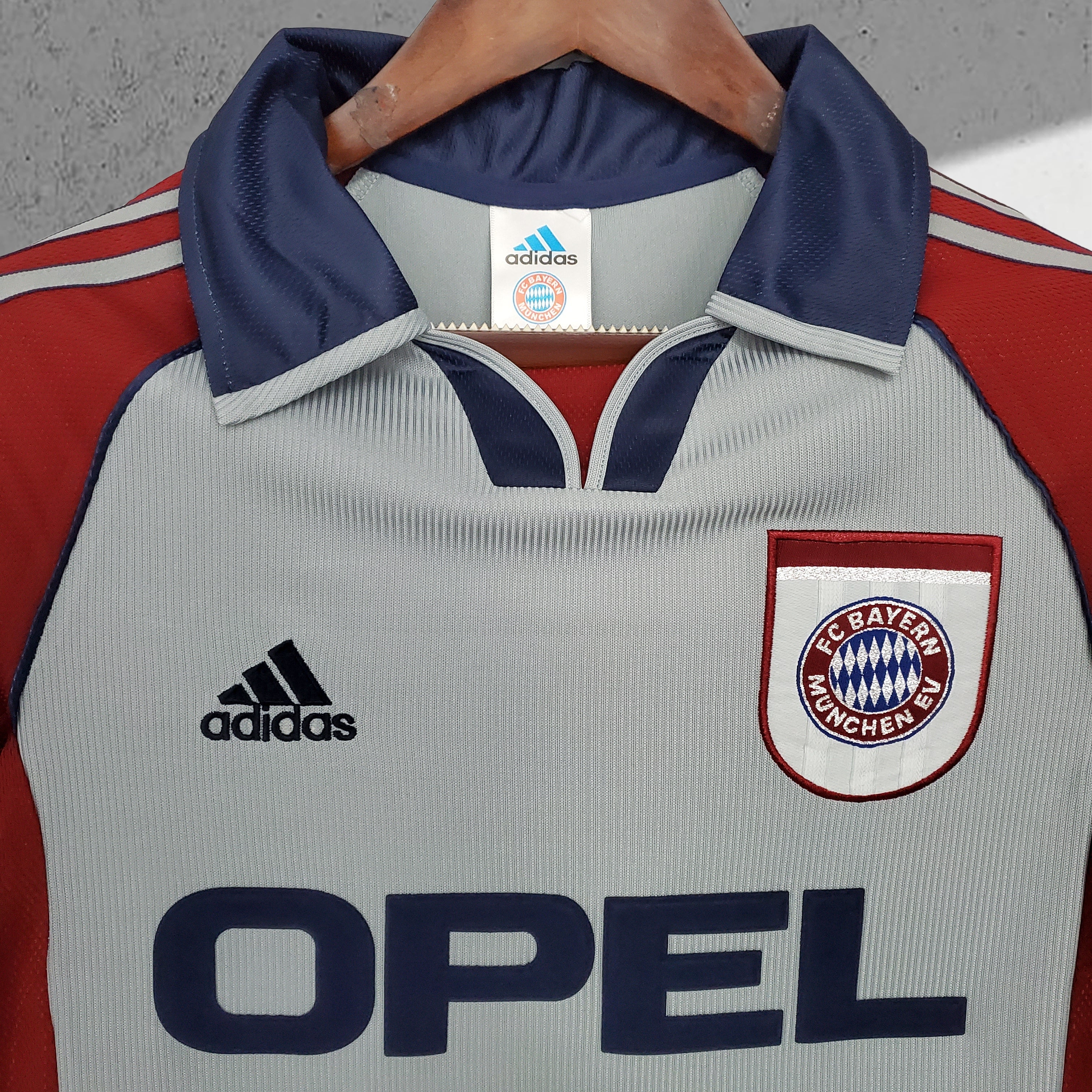 Bayern München 1998–1999 Bortedrakt