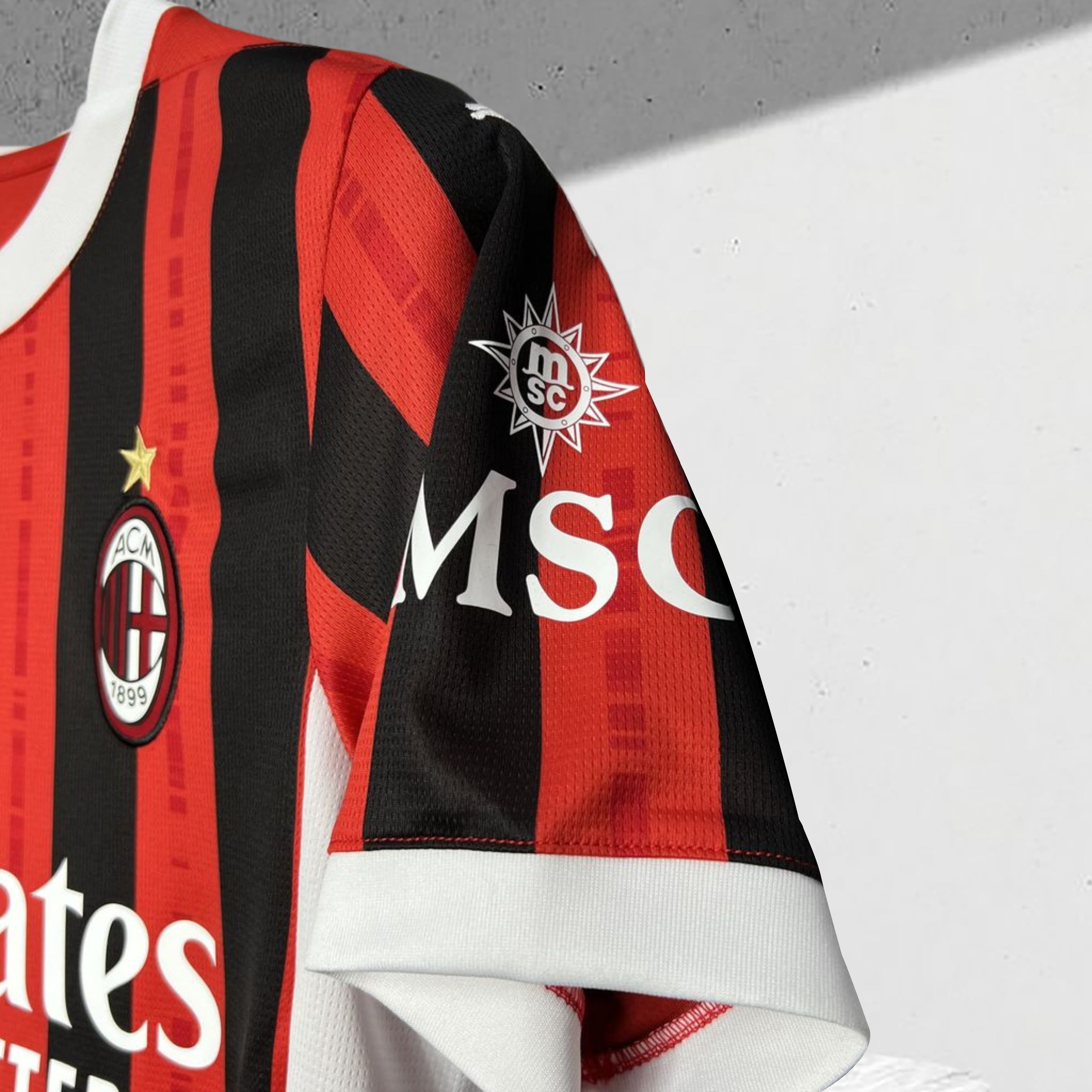 AC Milan 2024–2025 Hjemmedrakt