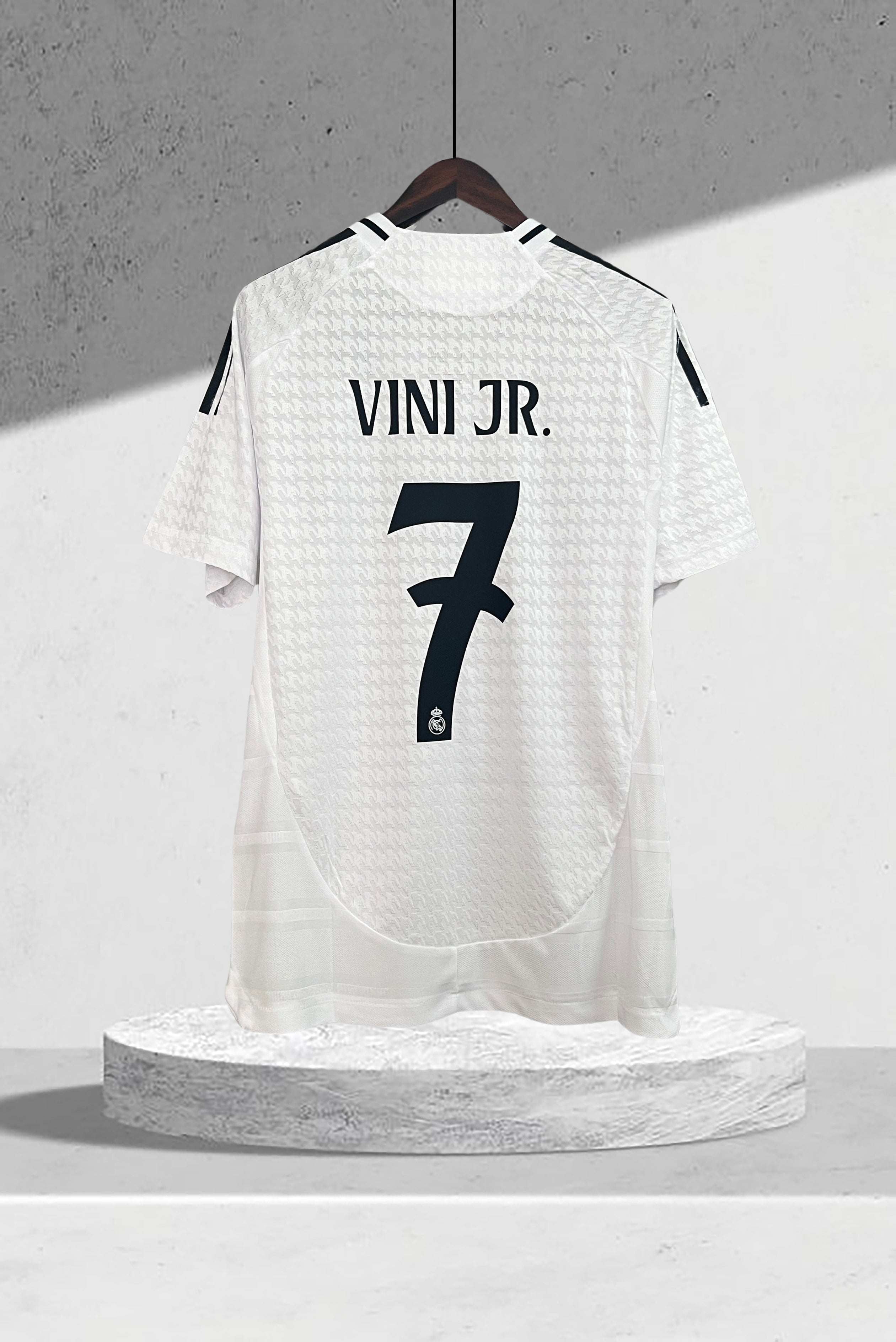Real Madrid 2024–2025 Hjemmedrakt