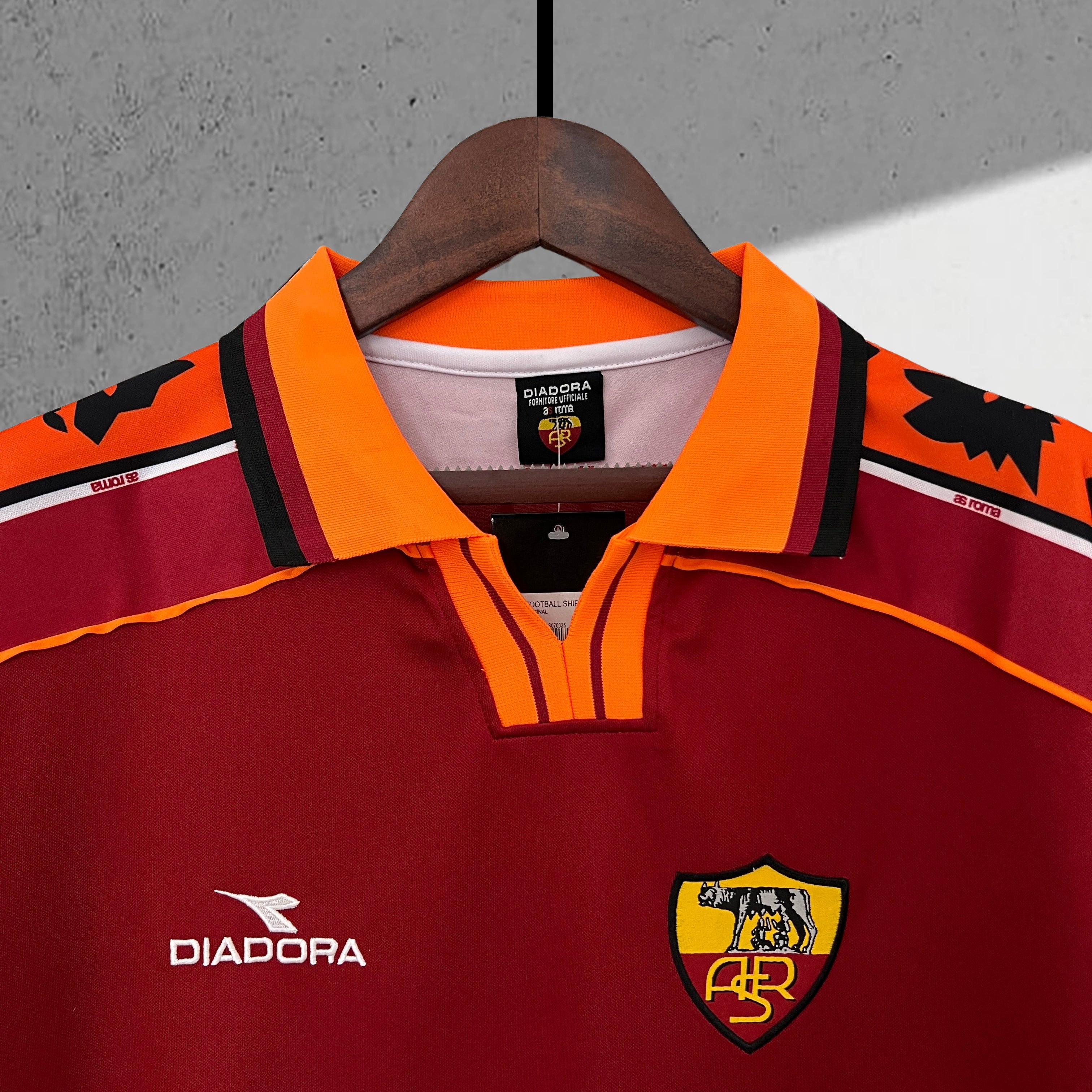 AS Roma 1998–1999 Hjemmedrakt