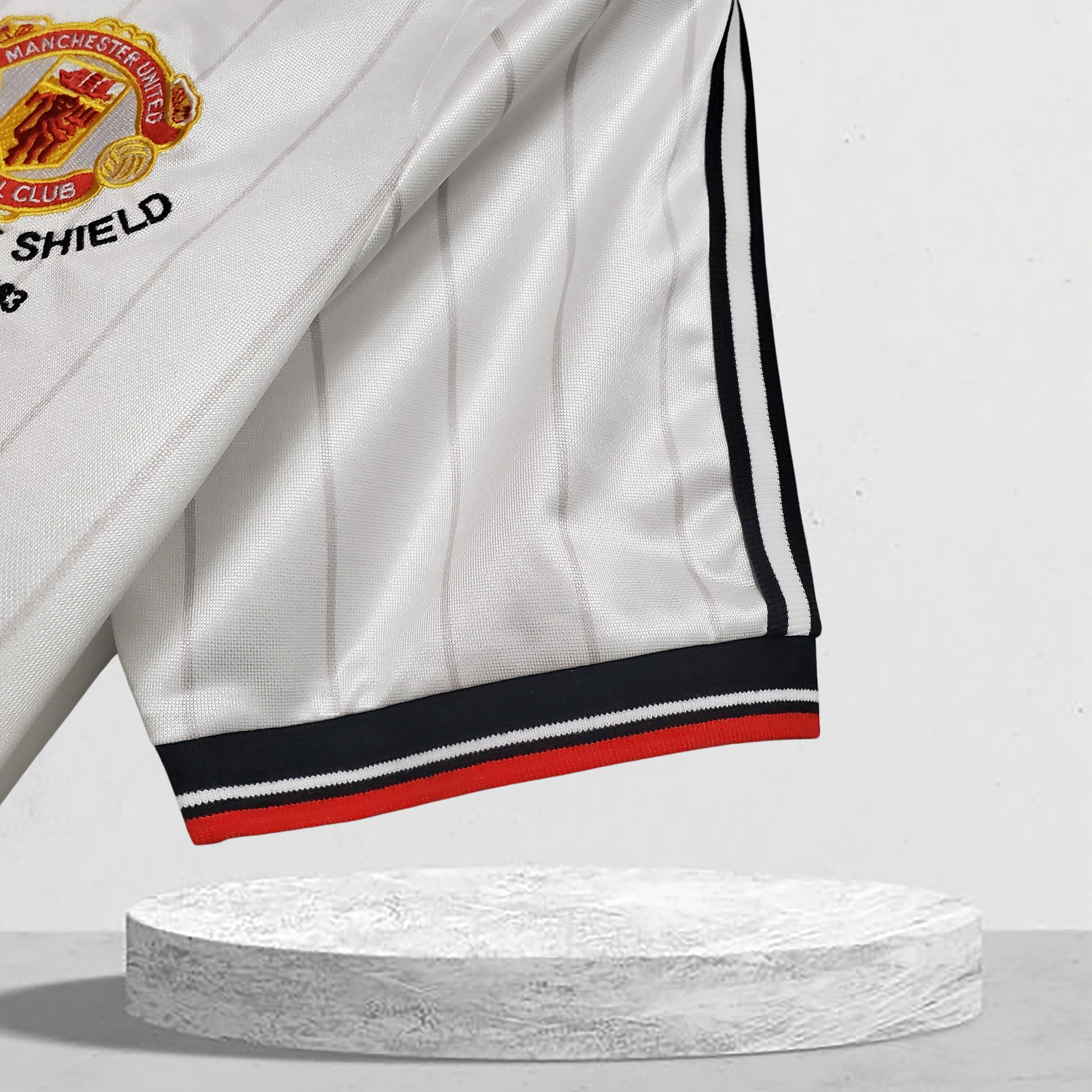 Manchester United 1983 FA Charity Shield-drakt