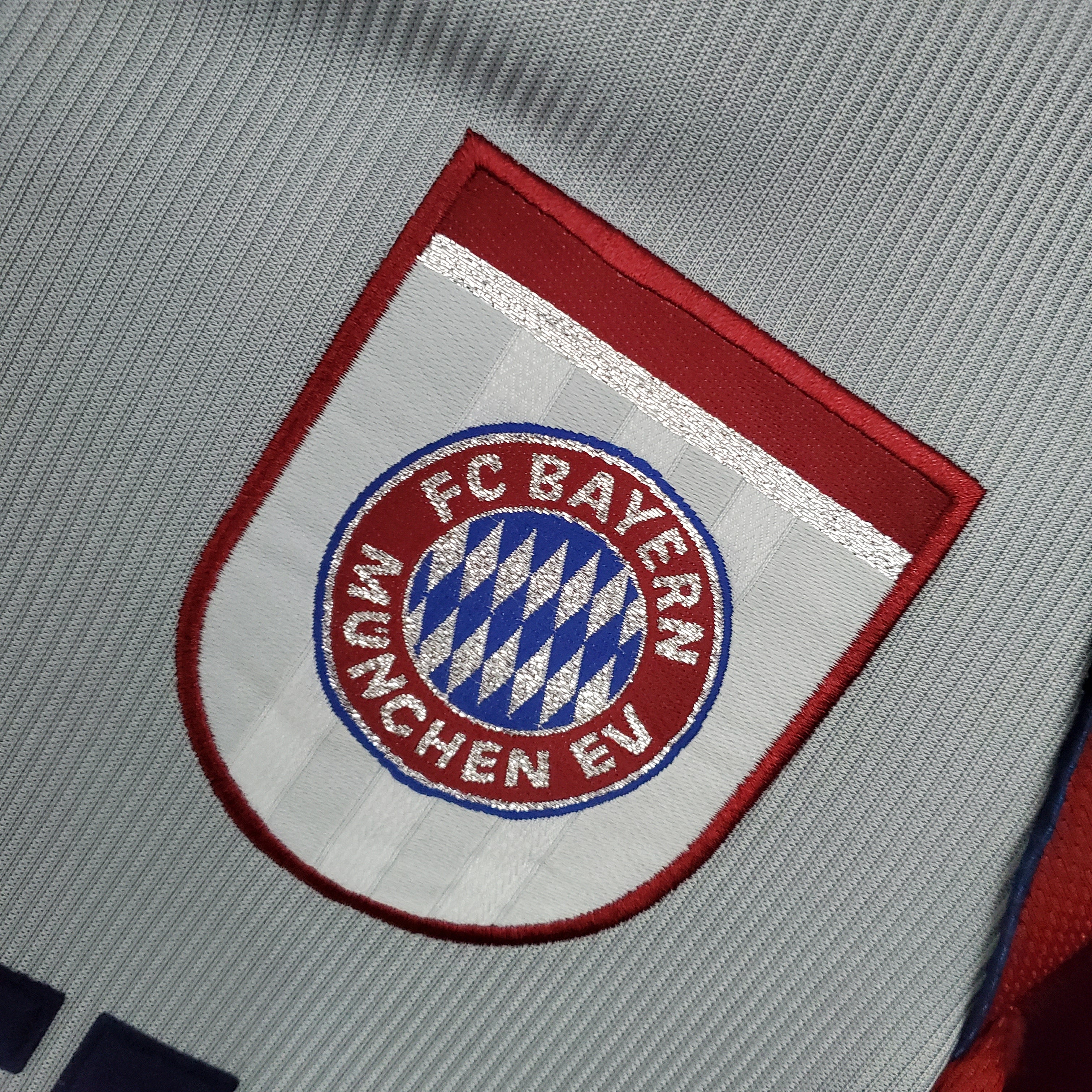 Bayern München 1998–1999 Bortedrakt