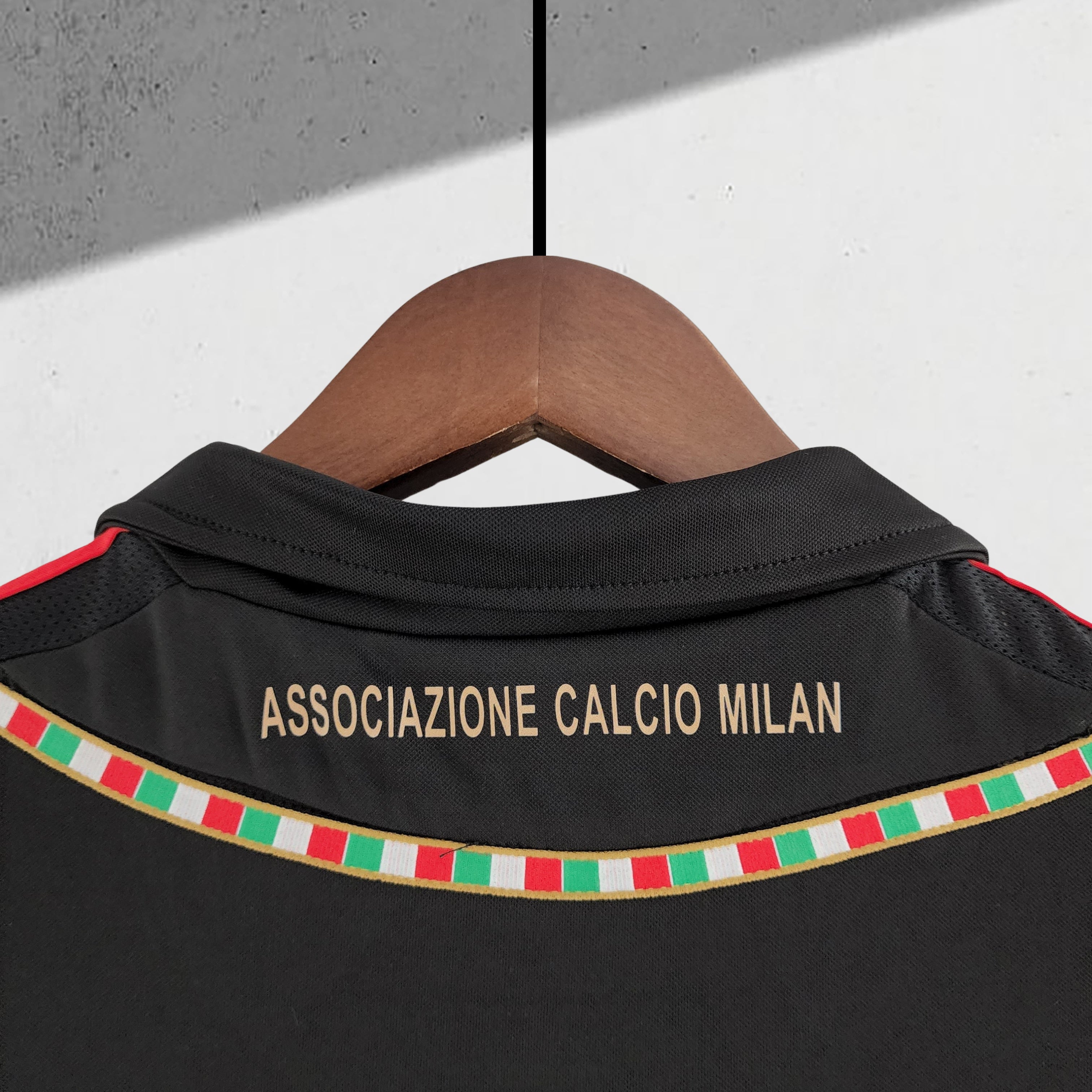 AC Milan 2011–2012 Tredjedrakt