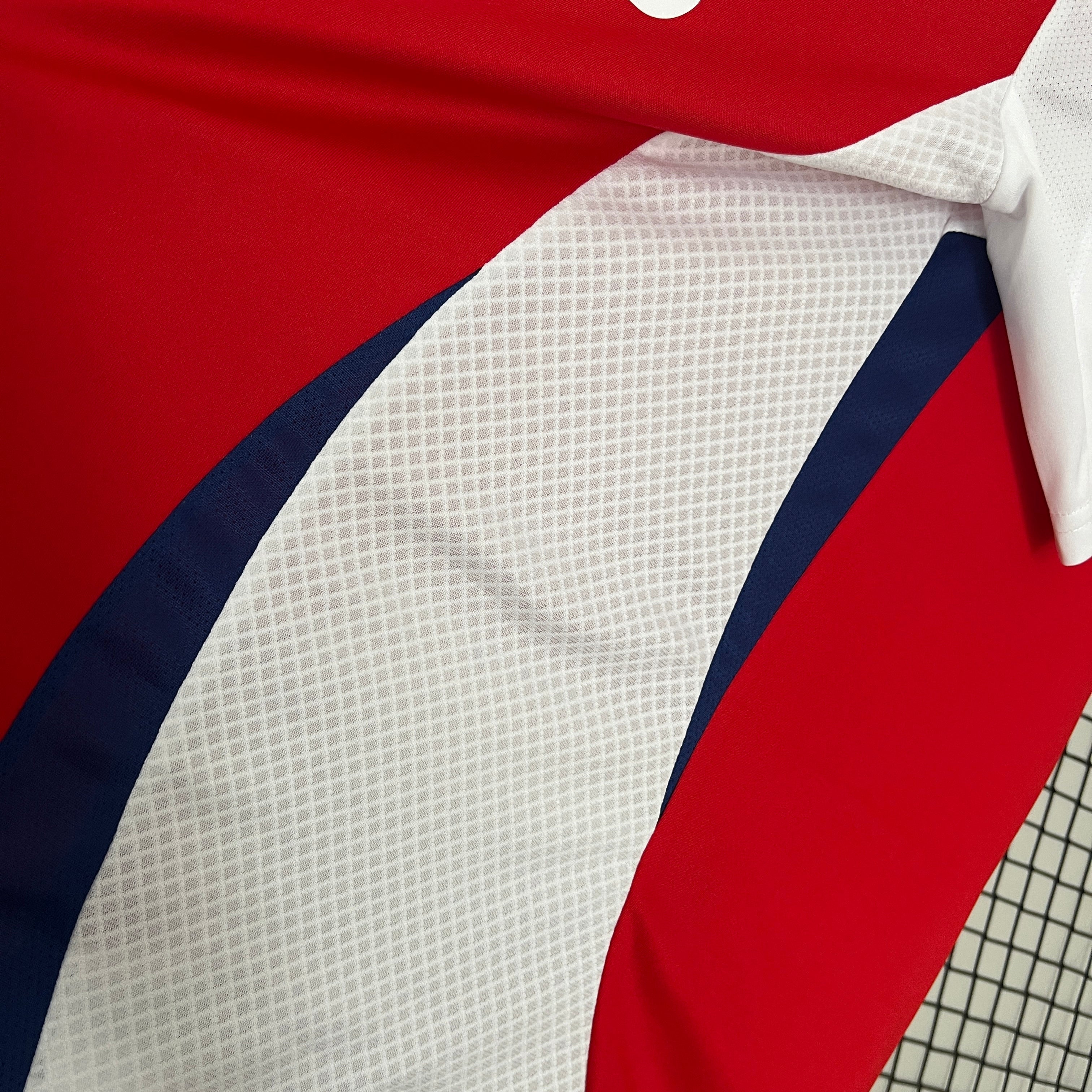 Arsenal 2024–2025 Hjemmedrakt