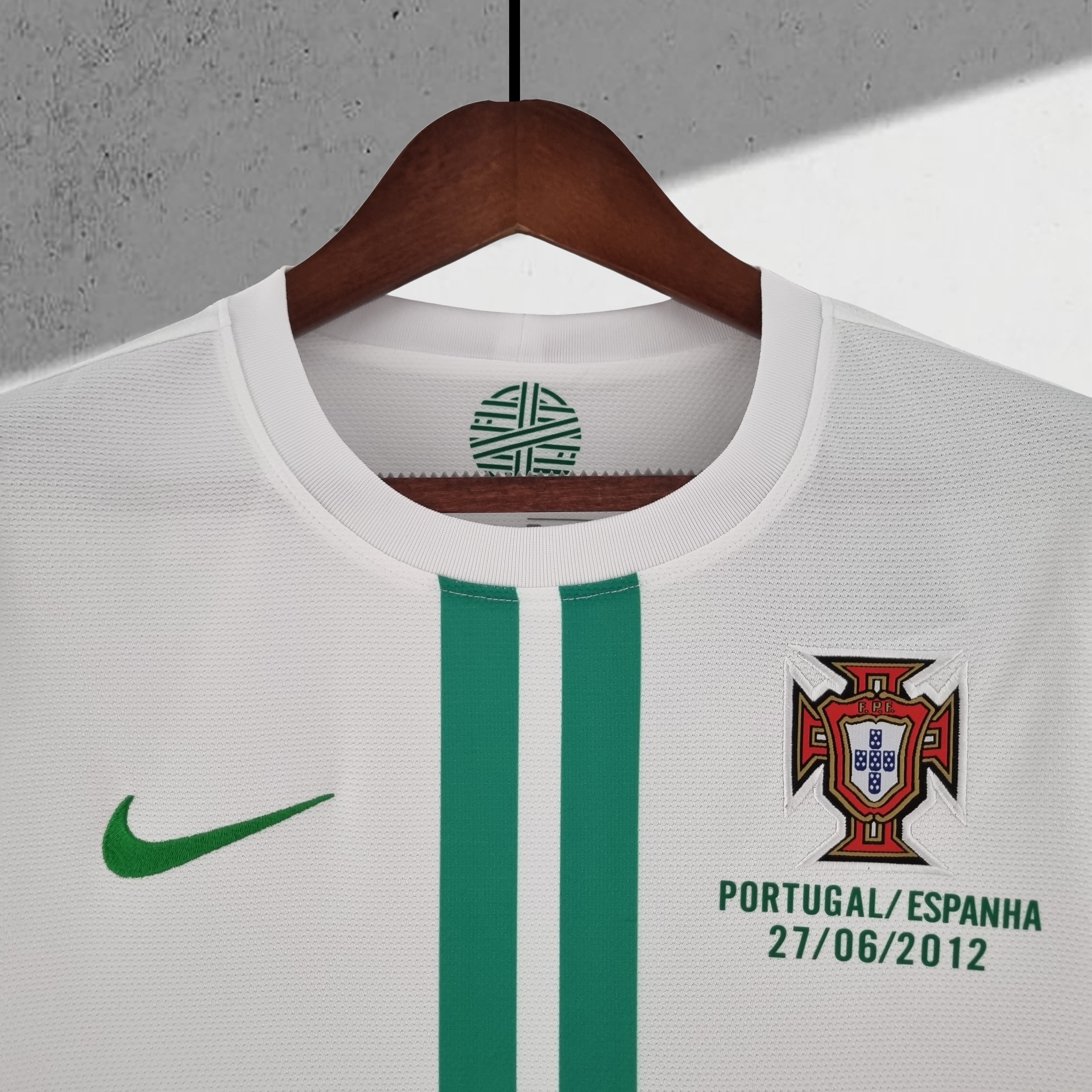 Portugals EM 2012 Bortedrakt