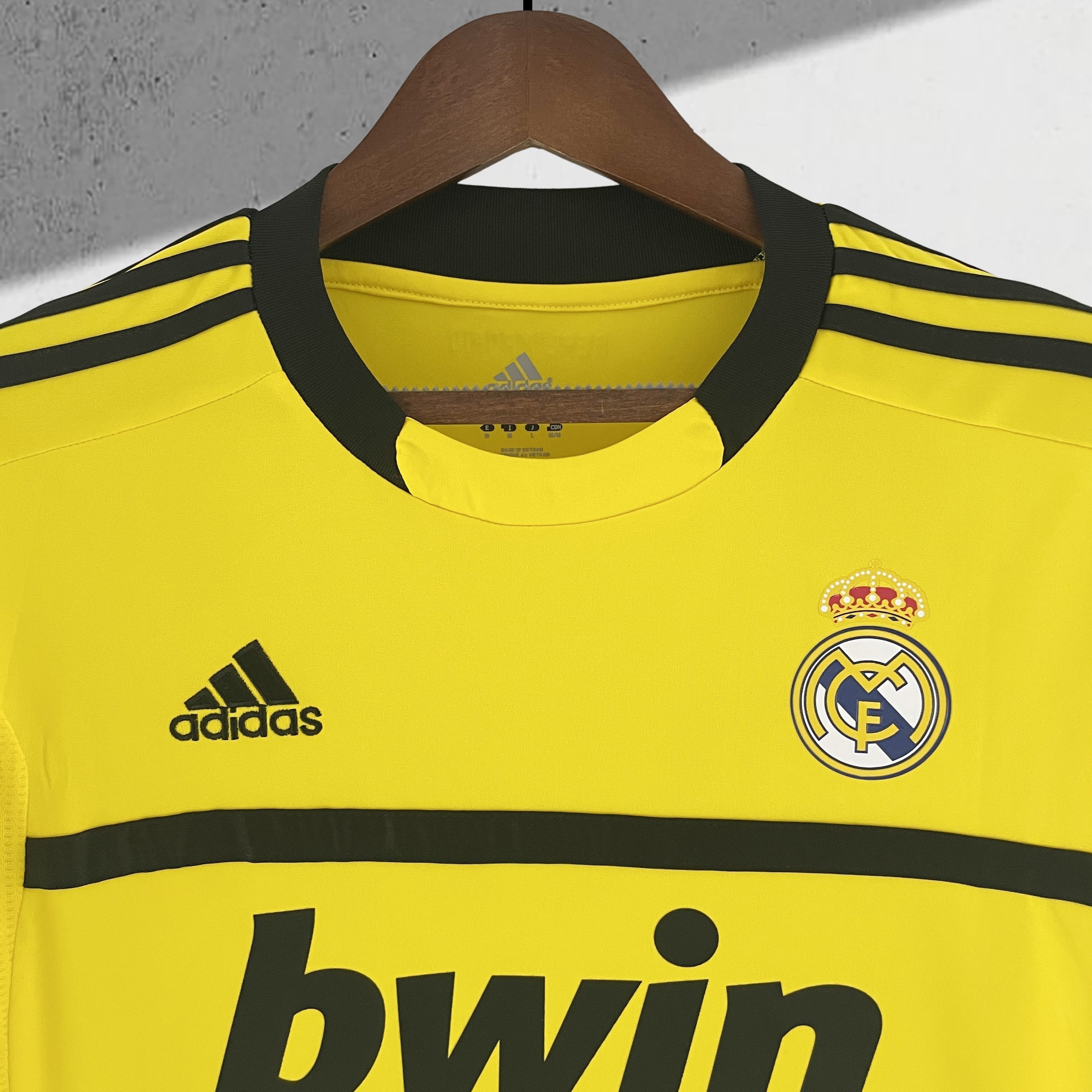 Real Madrid 2011–2012 Keeperdrakt