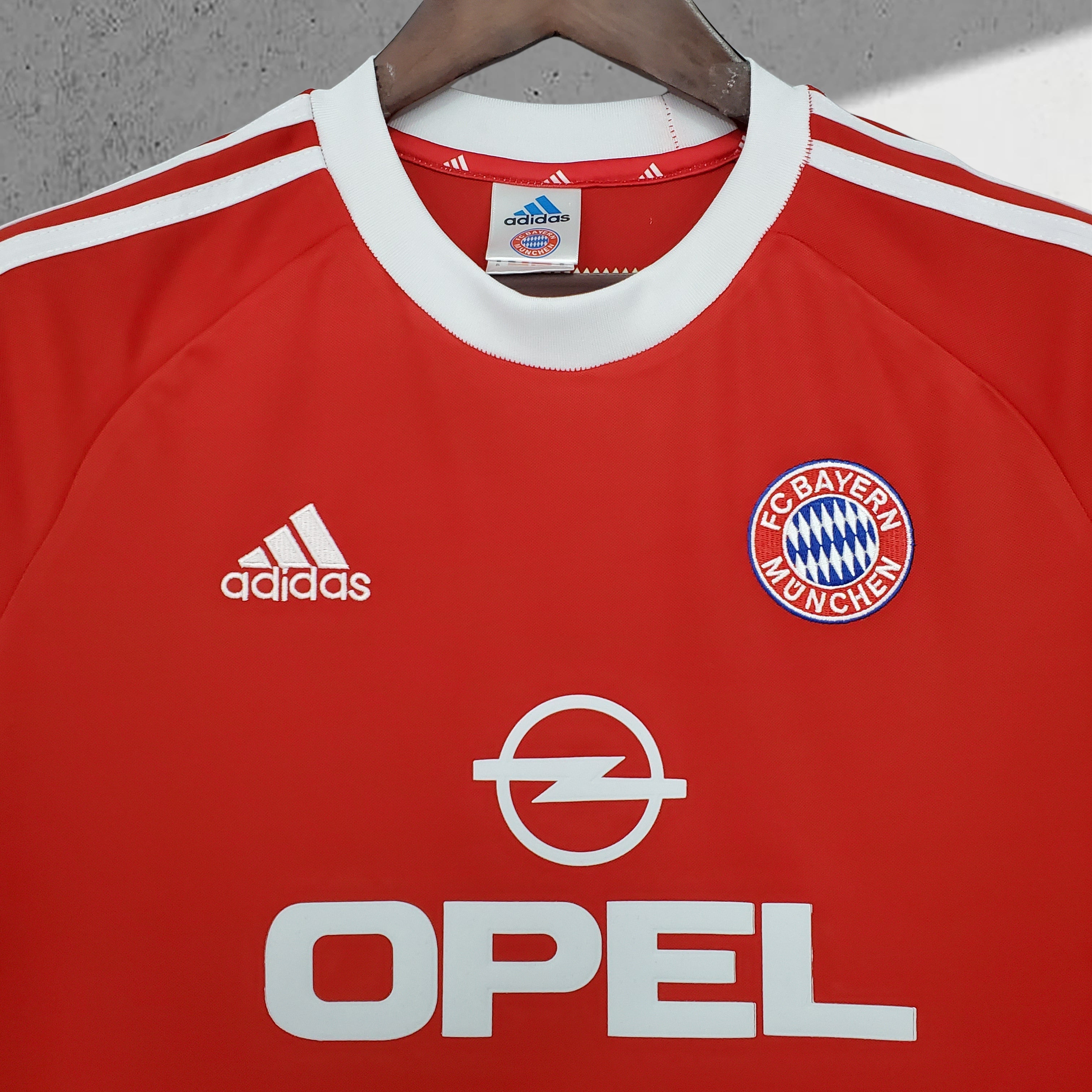 Bayern München 2000–2001 Hjemmedrakt