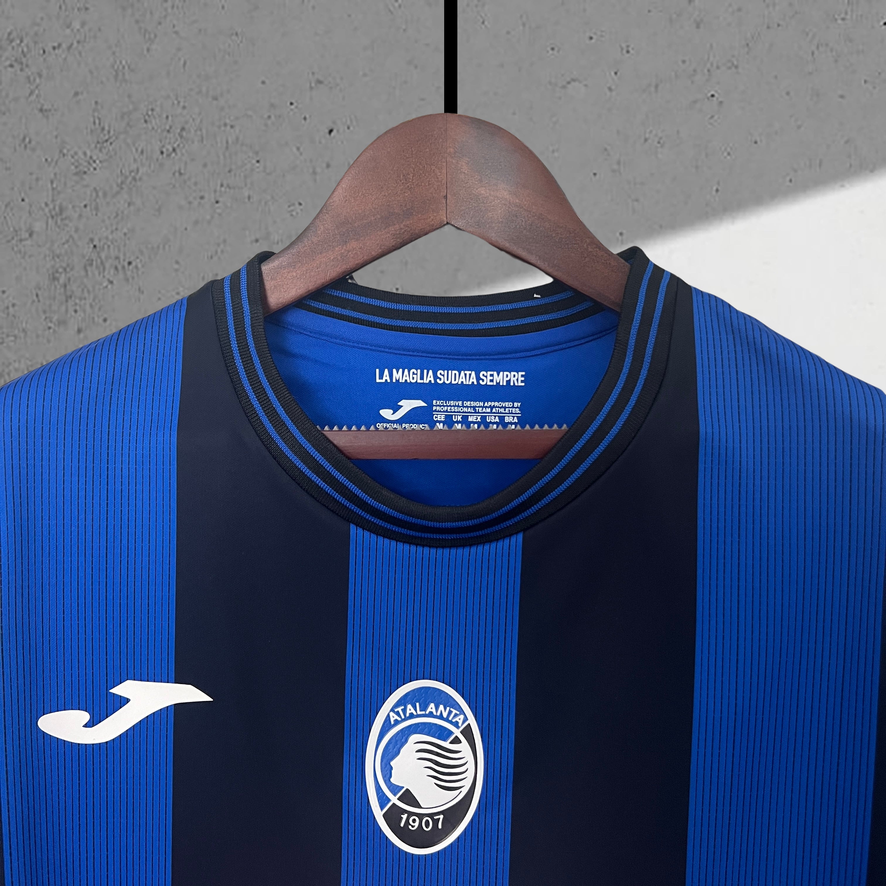 Atalanta 2024–2025 Hjemmedrakt