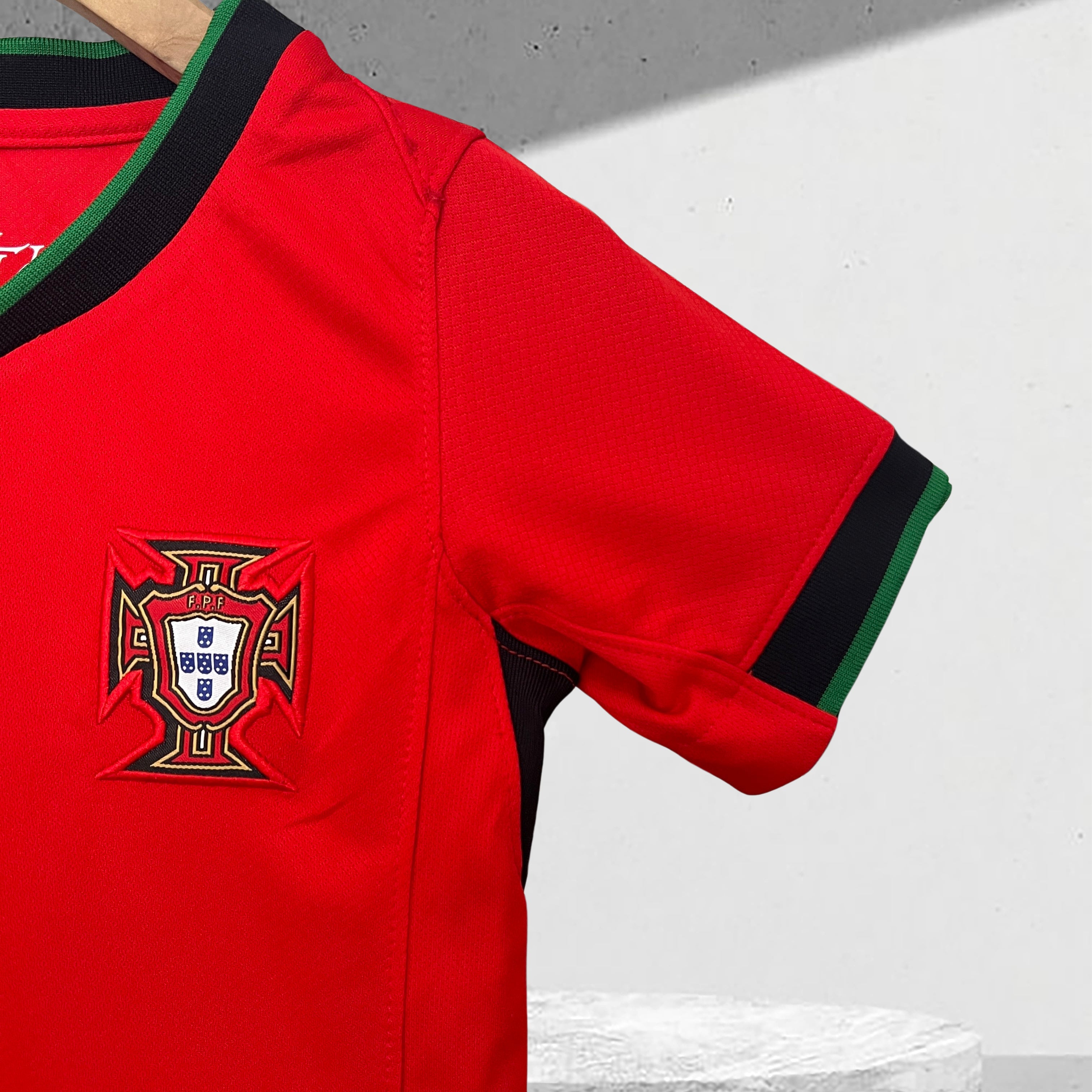 Portugals EM 2024 Hjemmedrakt Mini-Kit Barn