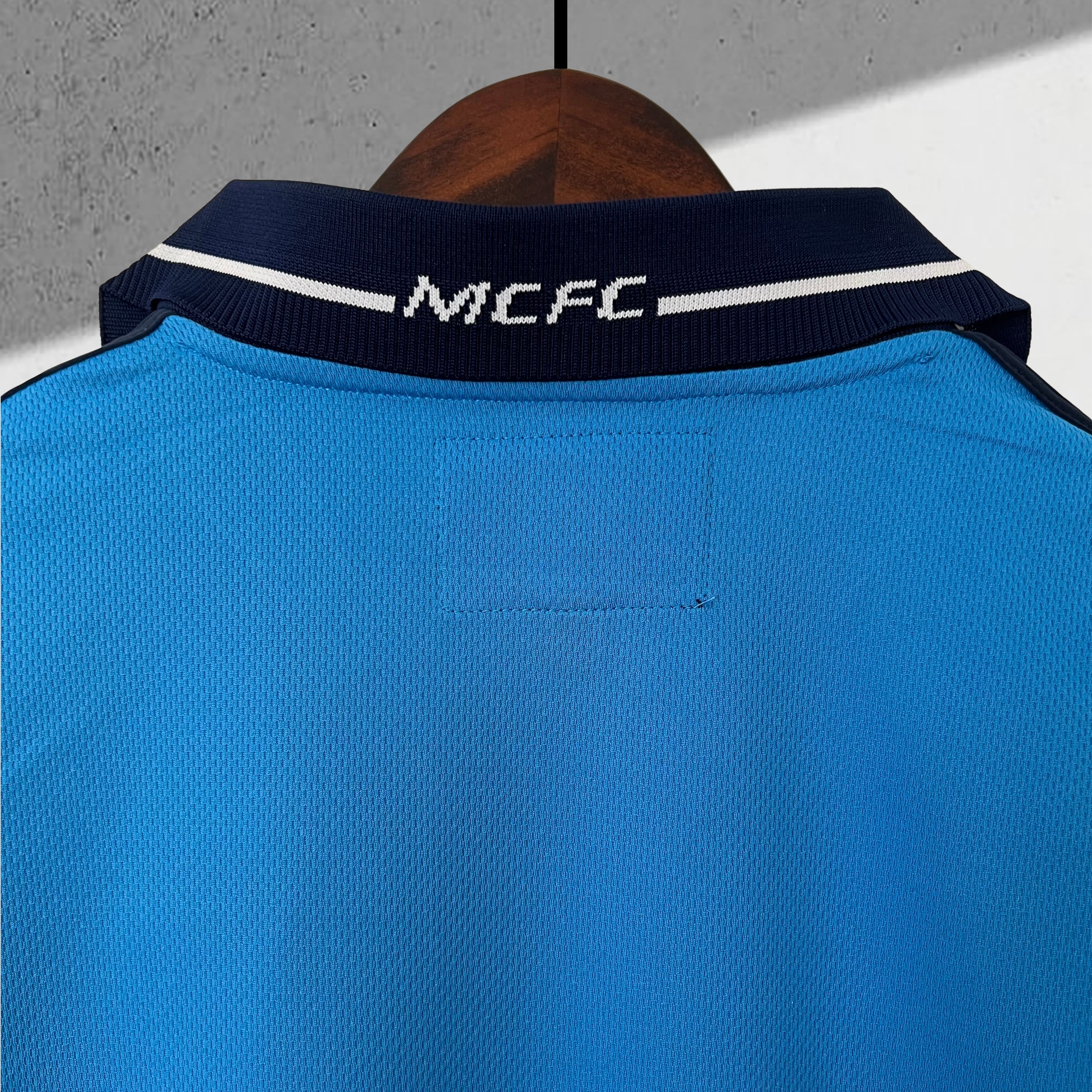 Manchester City 2001–2002 Hjemmedrakt