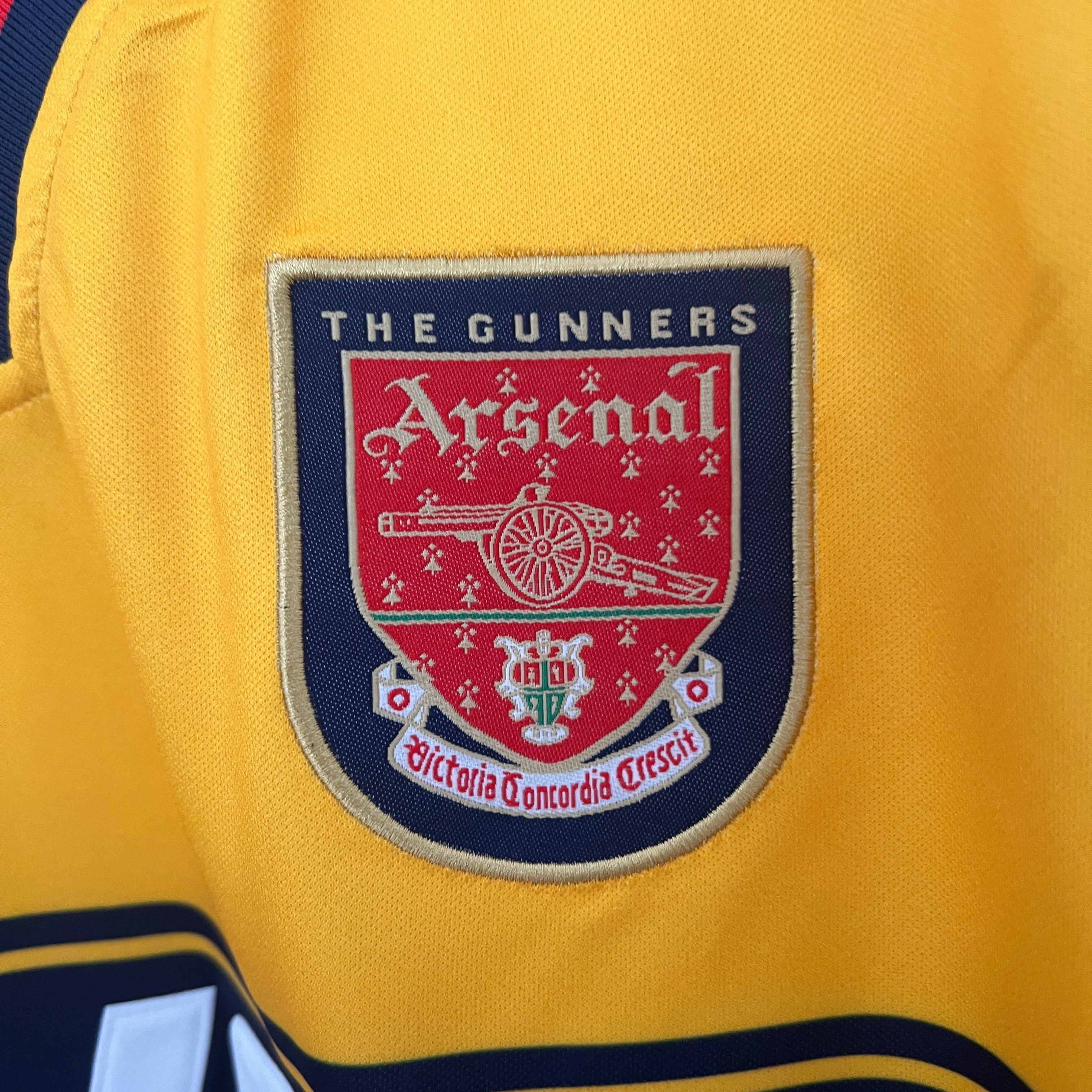 Arsenal 1997–1998 Bortedrakt