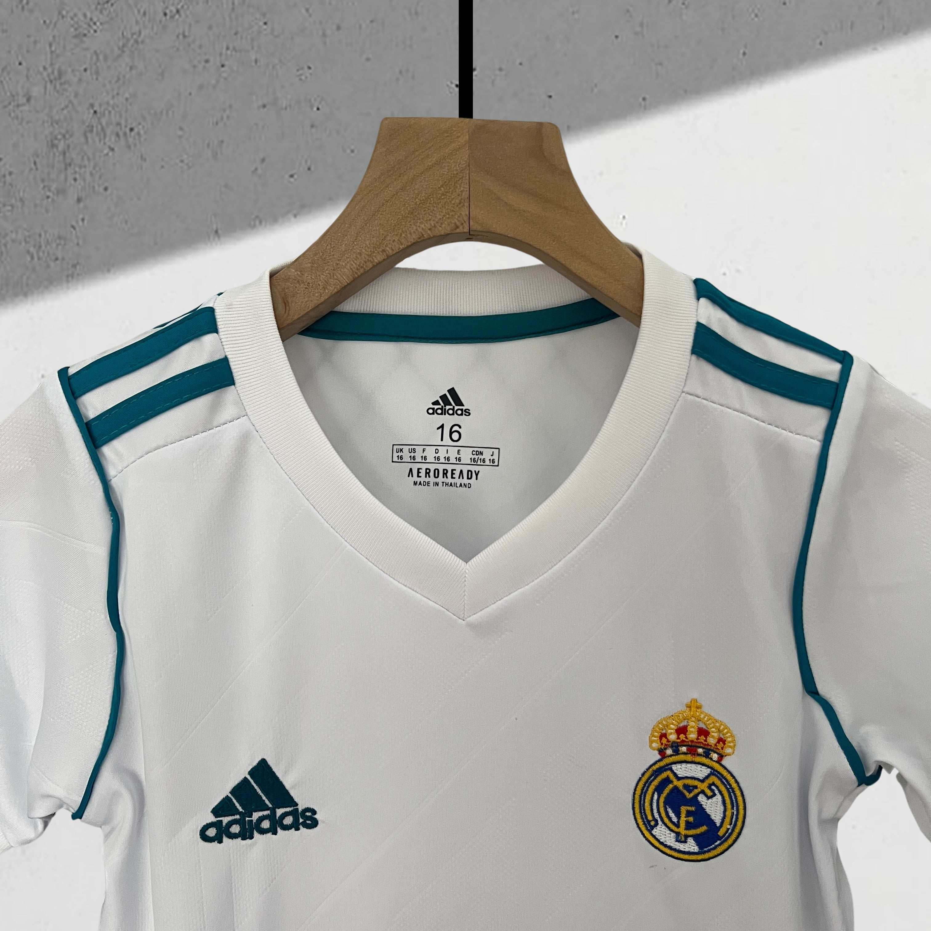 Real Madrid 2017–2018 Hjemmedrakt Mini-Kit Barn